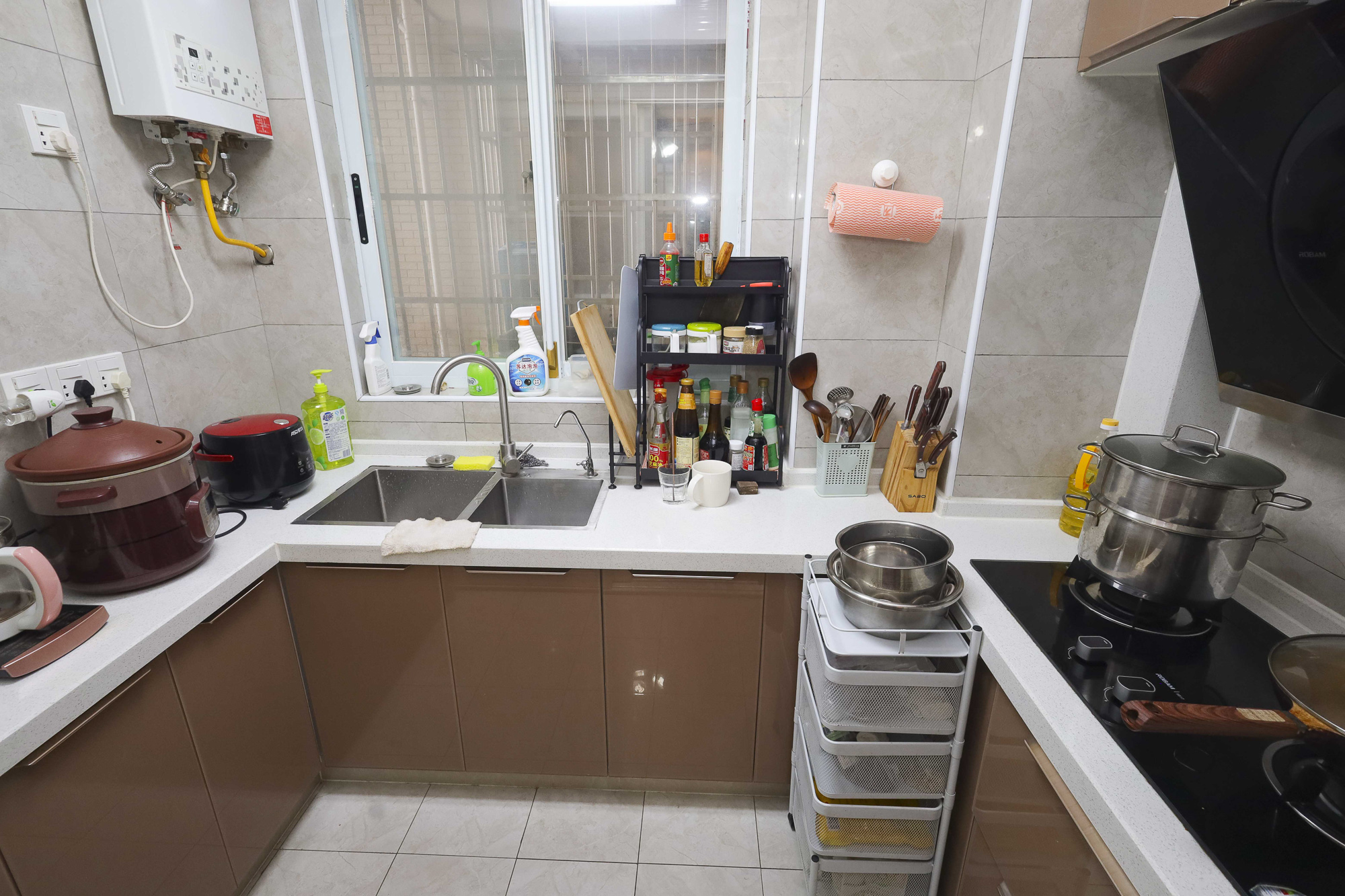 谷山乐园三期  3室2厅1卫    80.0万厨房