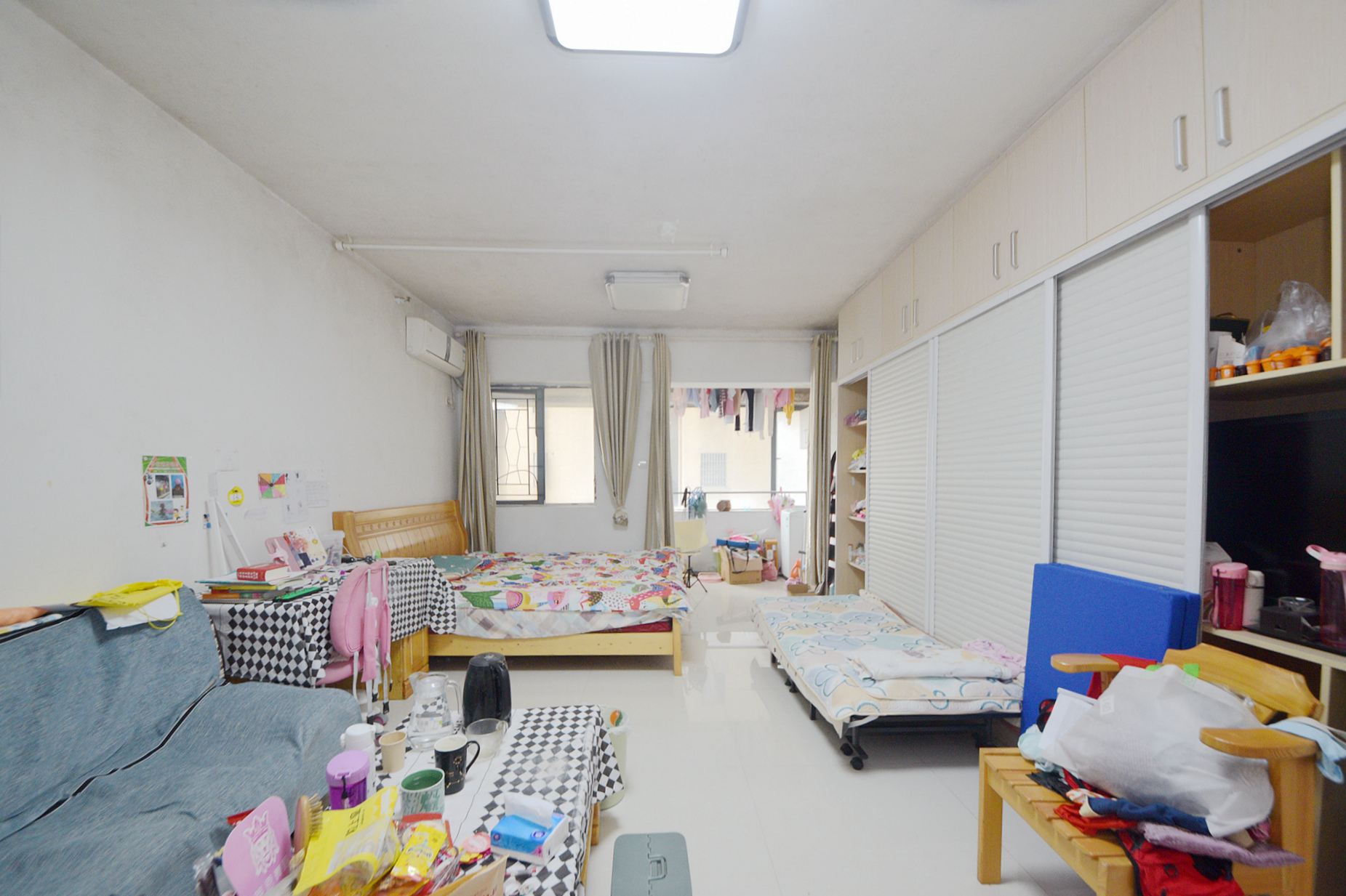 万博汇  1室1厅1卫   65.00万客厅
