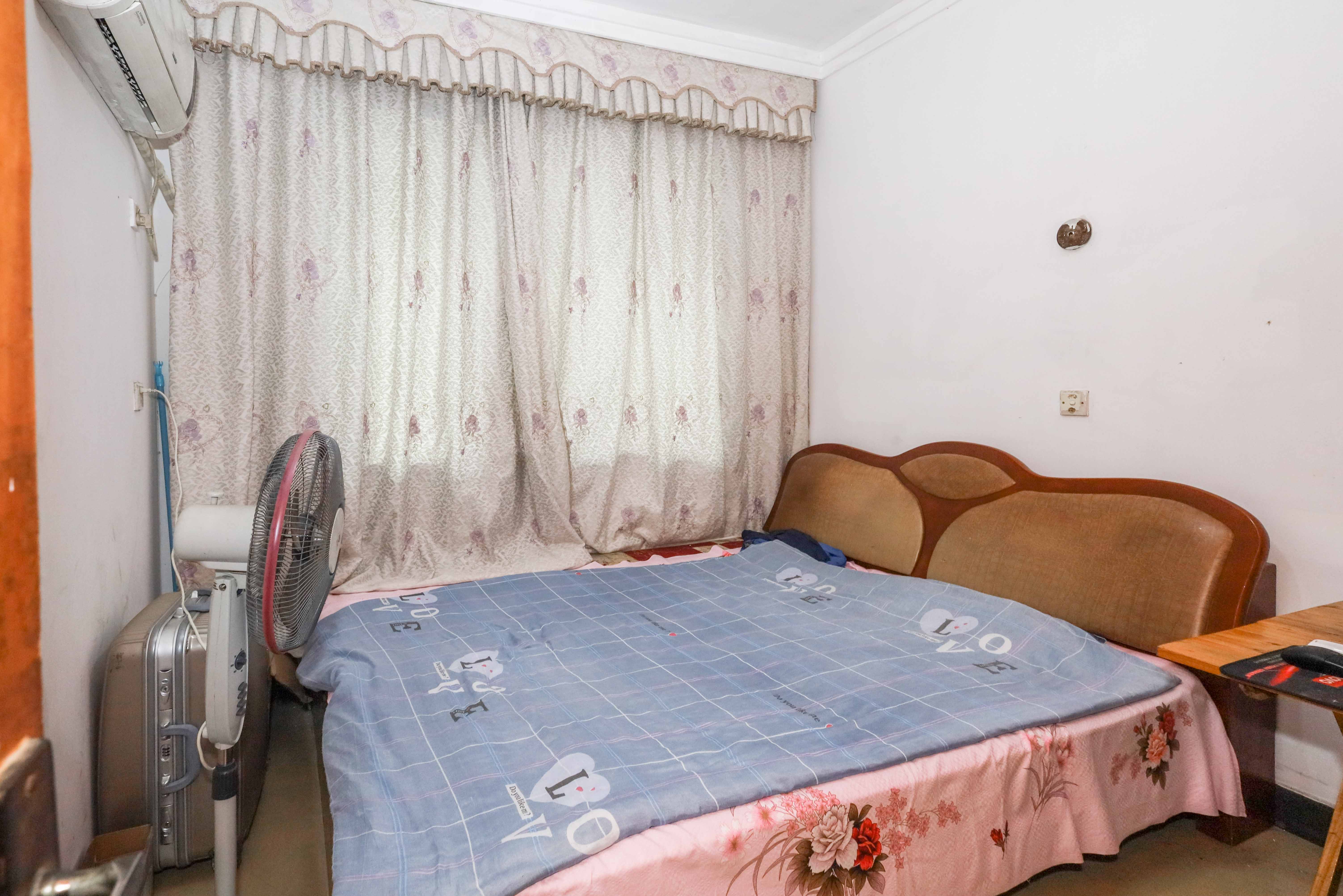 雷锋农副产品批发大市场  2室2厅1卫    48.0万 雷锋农副产品批发大市场  2室2厅1卫    48.0万卧室