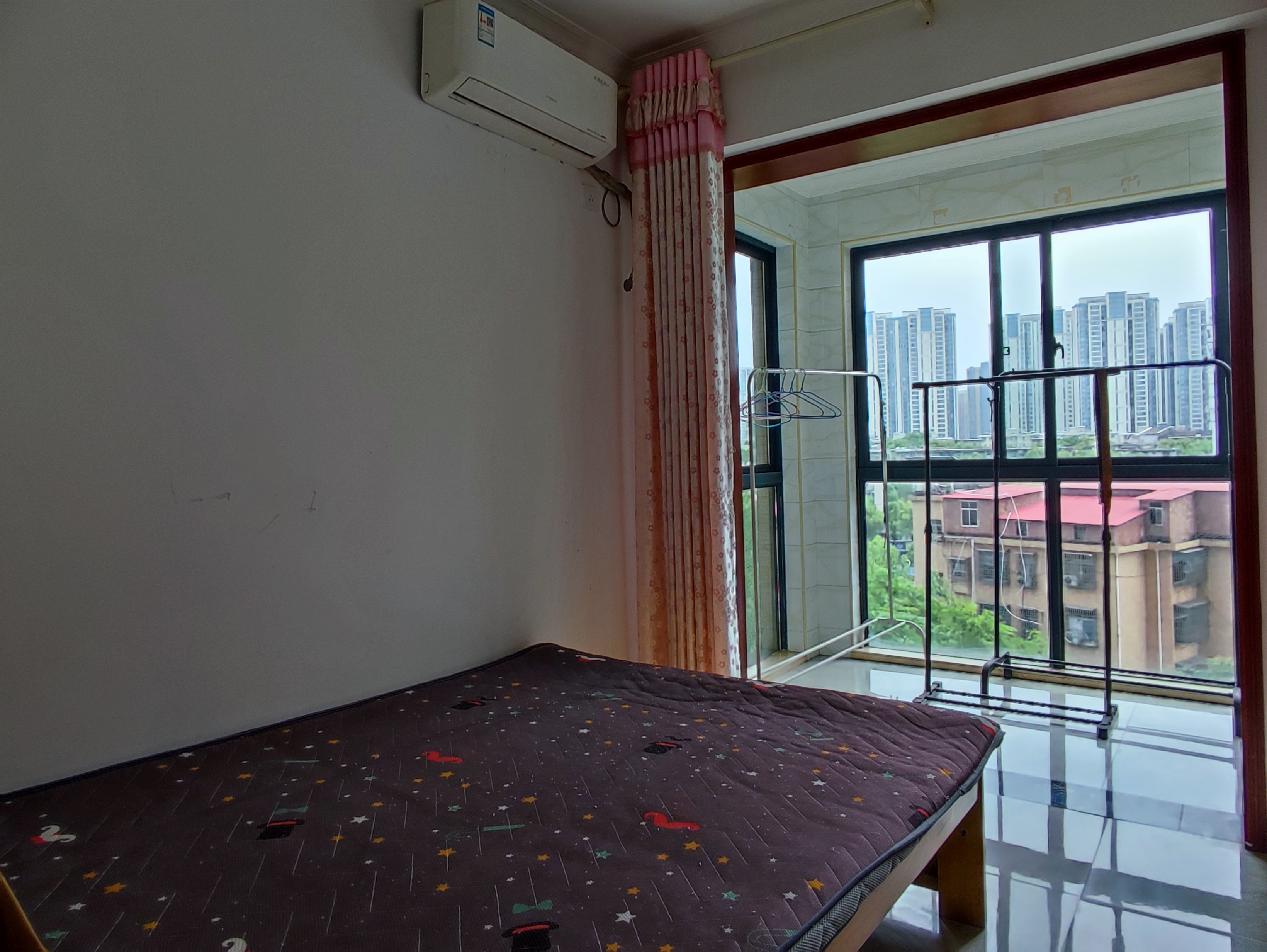 中建岳阳中心  3室2厅1卫   2300.00元/月室内图