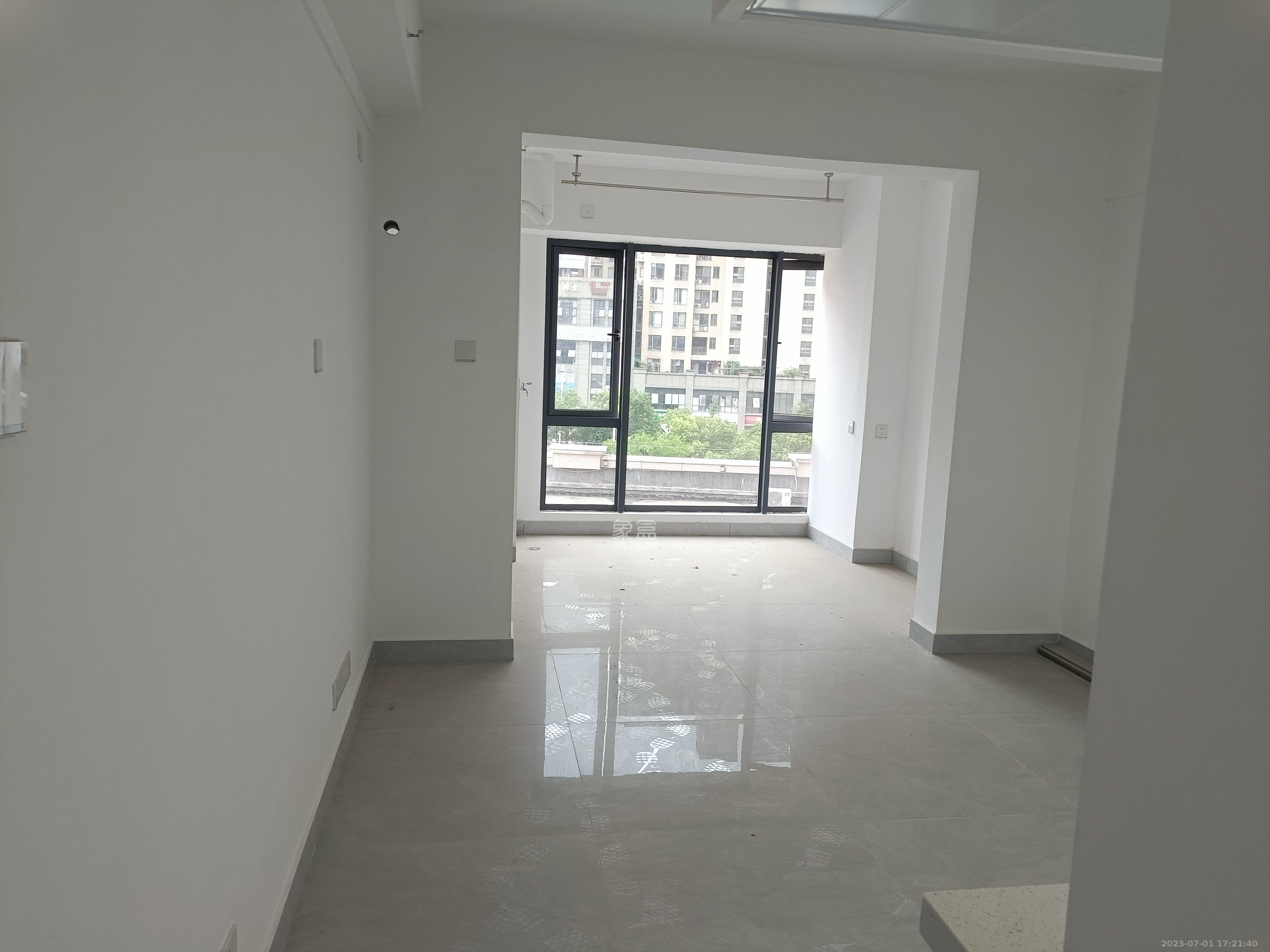 鑫远御文台一期  1室1厅1卫   1800.00元/月室内图1