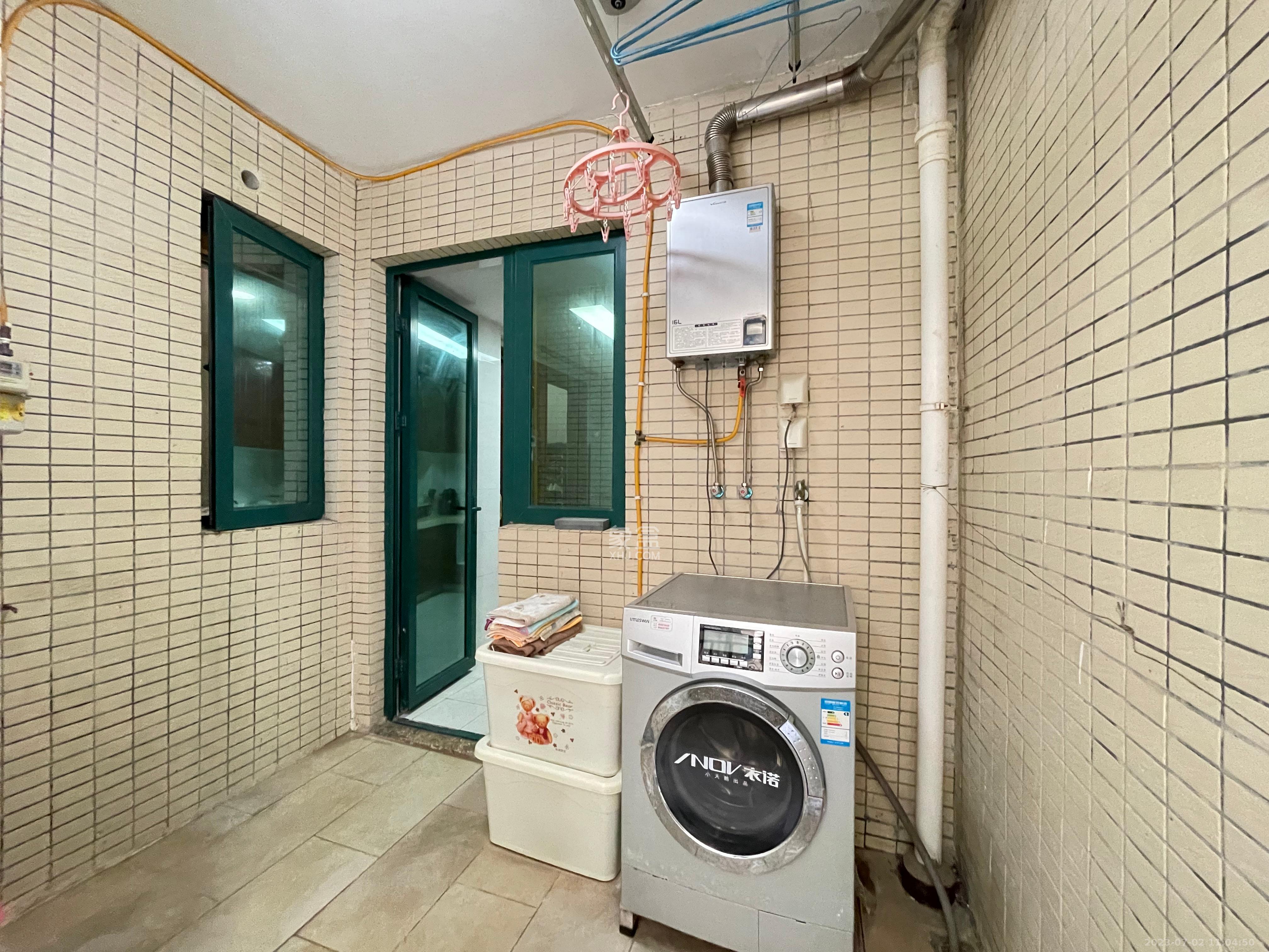 恒大名都  3室2厅2卫   1900.00元/月室内图