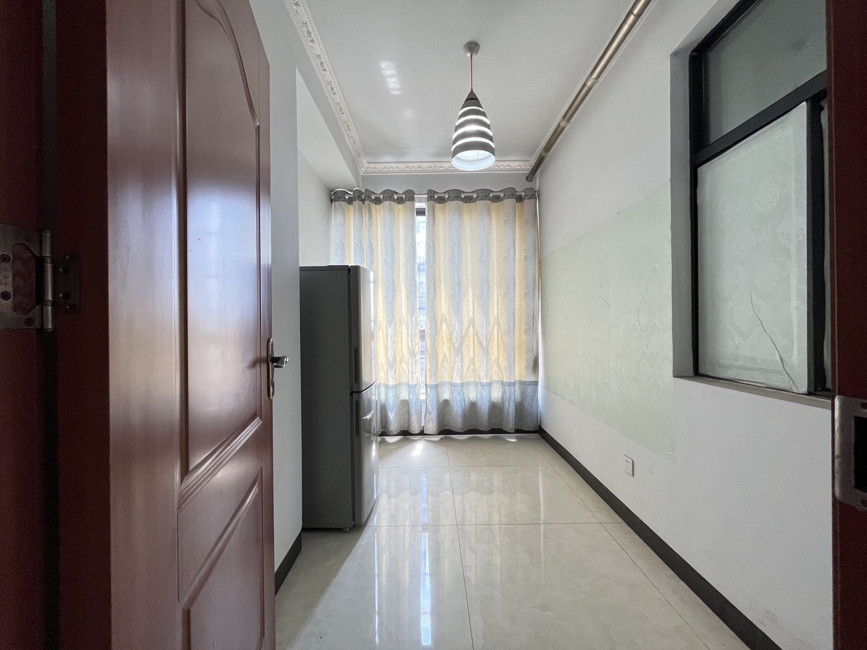 中建岳阳中心  2室1厅1卫   2300.00元/月室内图