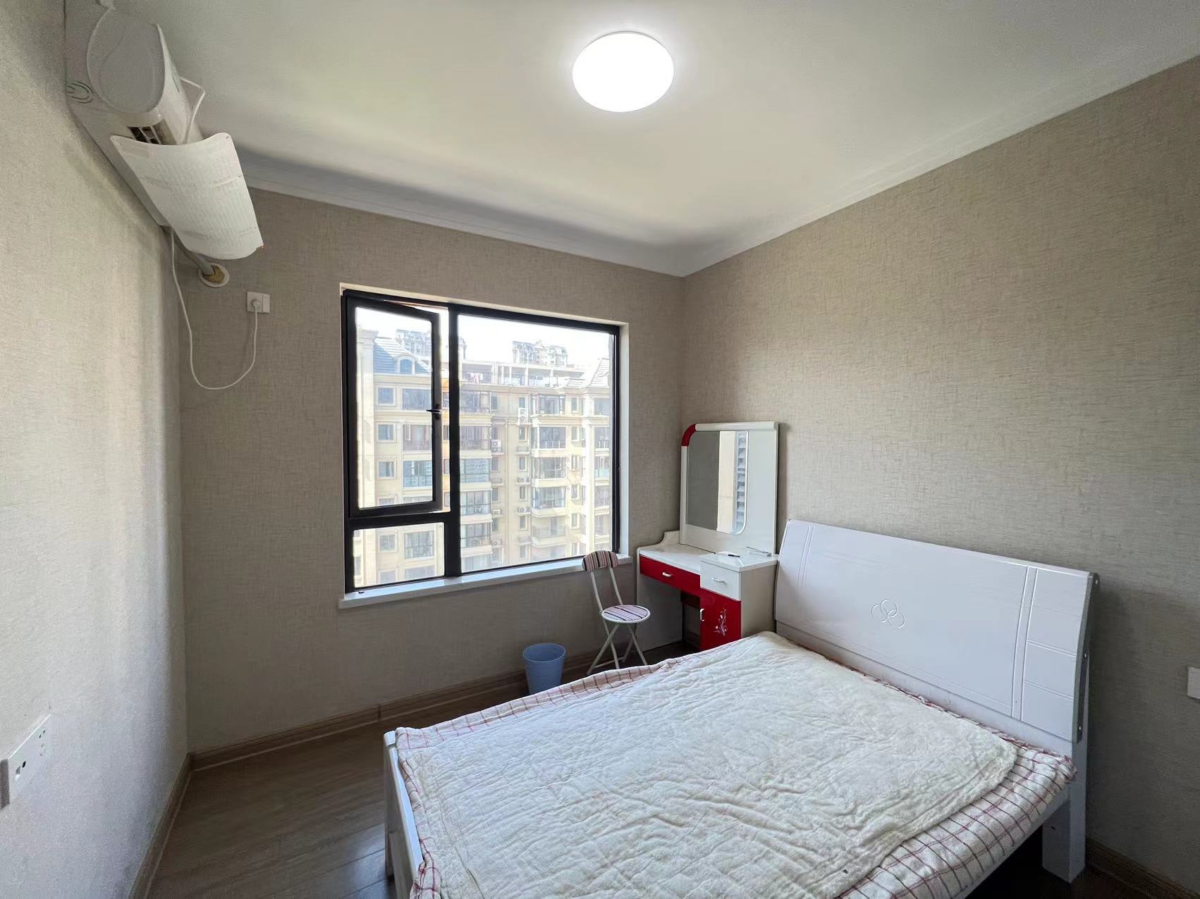 美的梧桐庄园  3室2厅1卫   1800.00元/月室内图