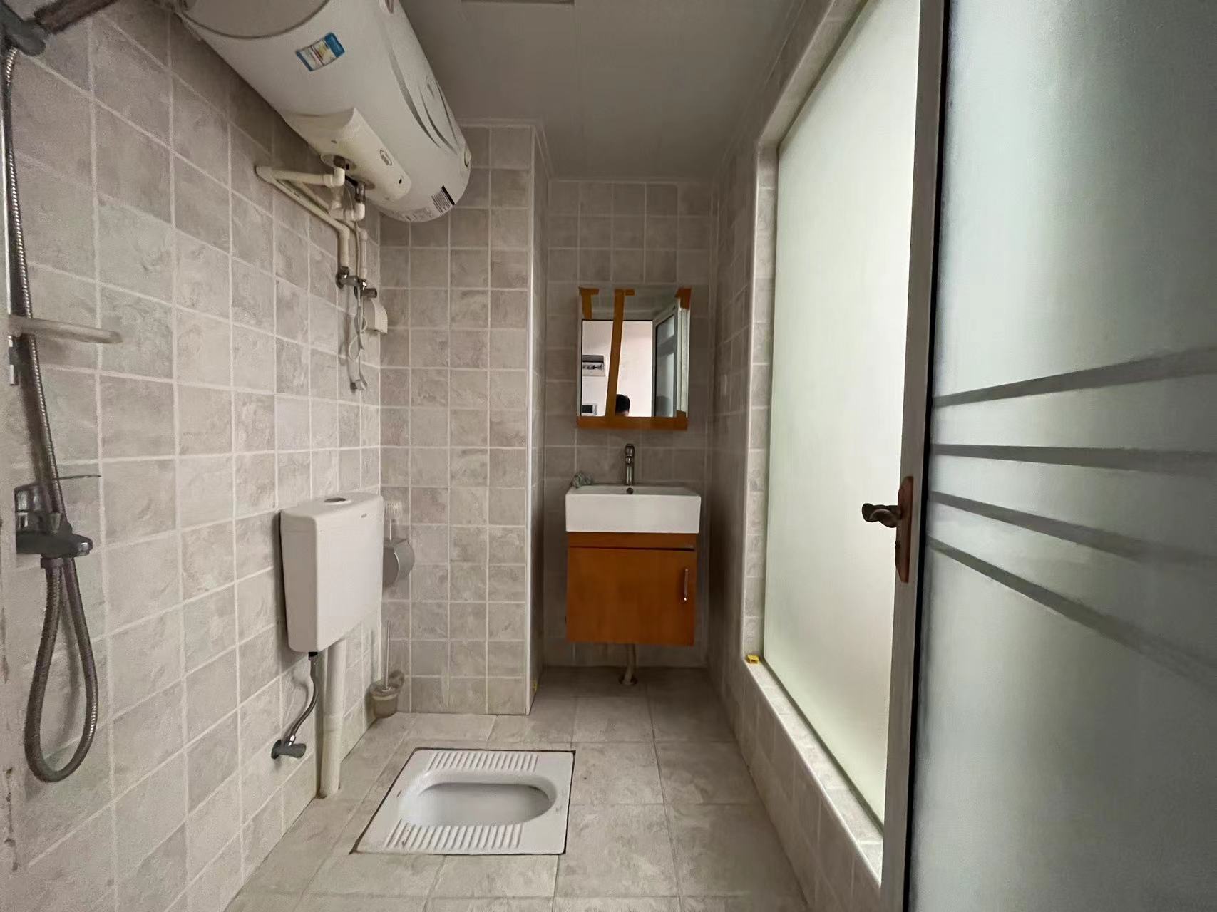 中建岳阳中心  1室1厅1卫   2000.00元/月室内图