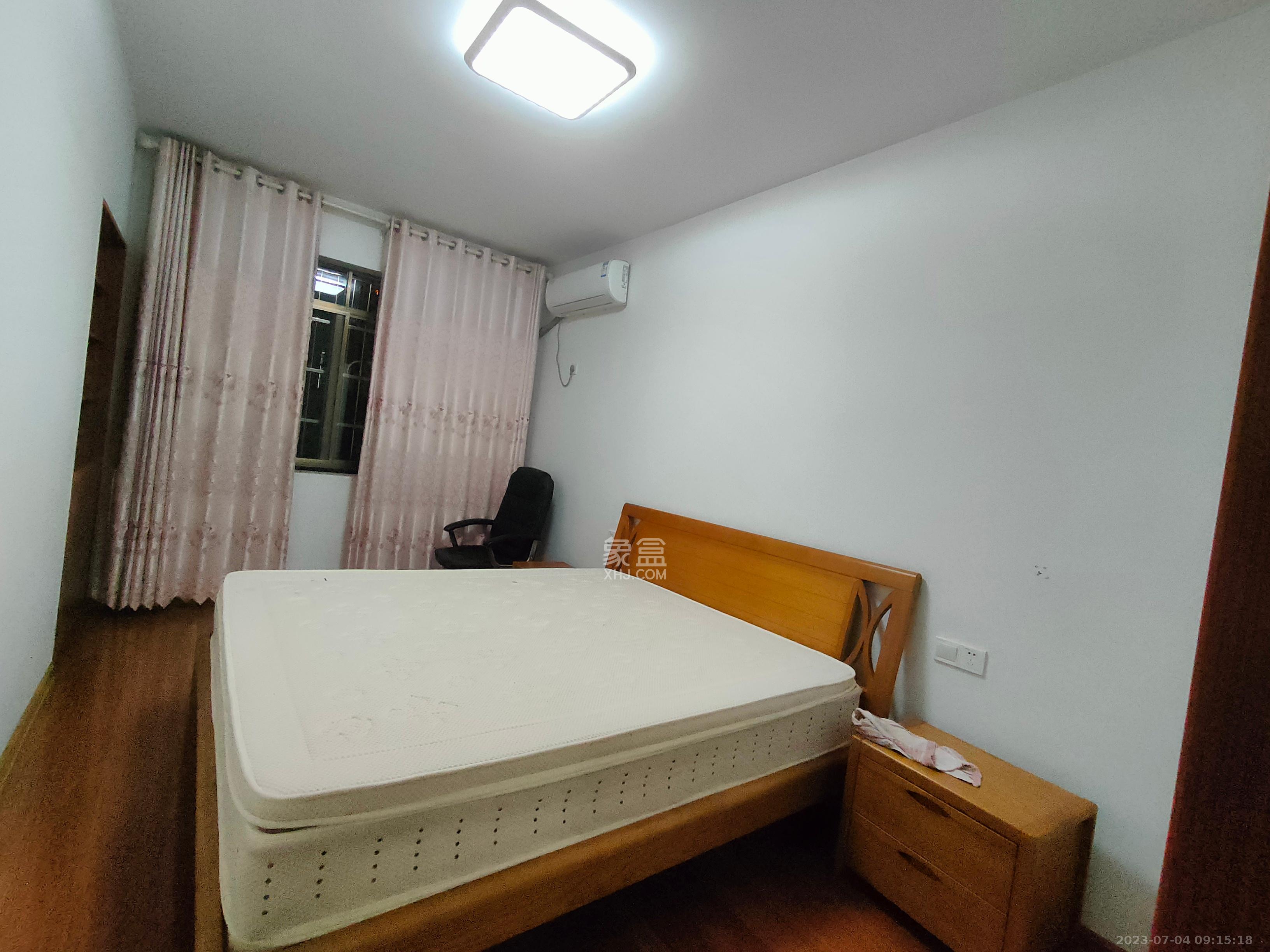 兴隆小区  3室2厅2卫   1800.00元/月室内图