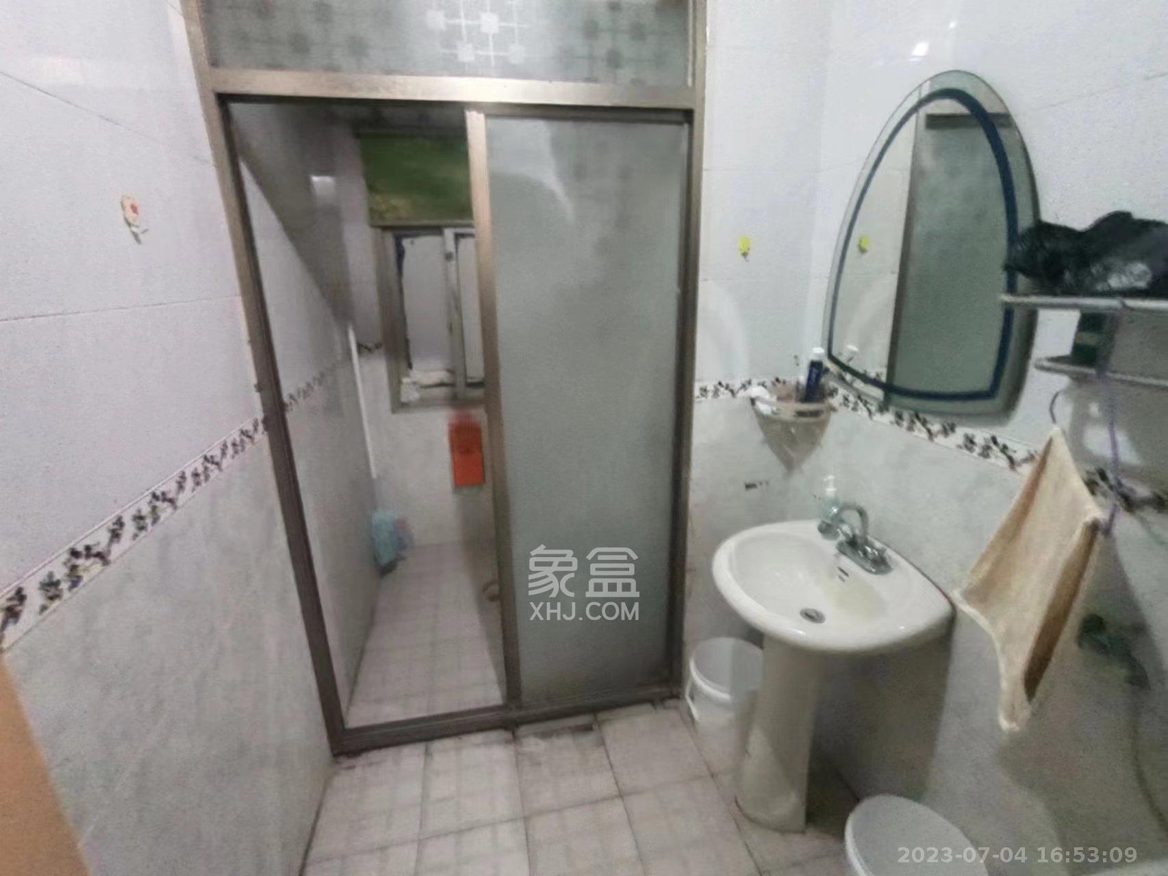 欣欣新村  3室2厅2卫   2400.00元/月室内图