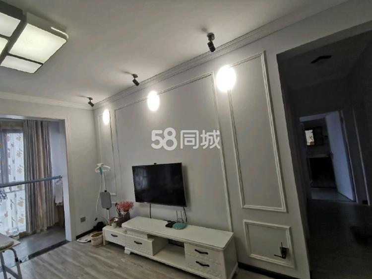 美的林城时代  3室2厅2卫   3300.00元/月室内图1
