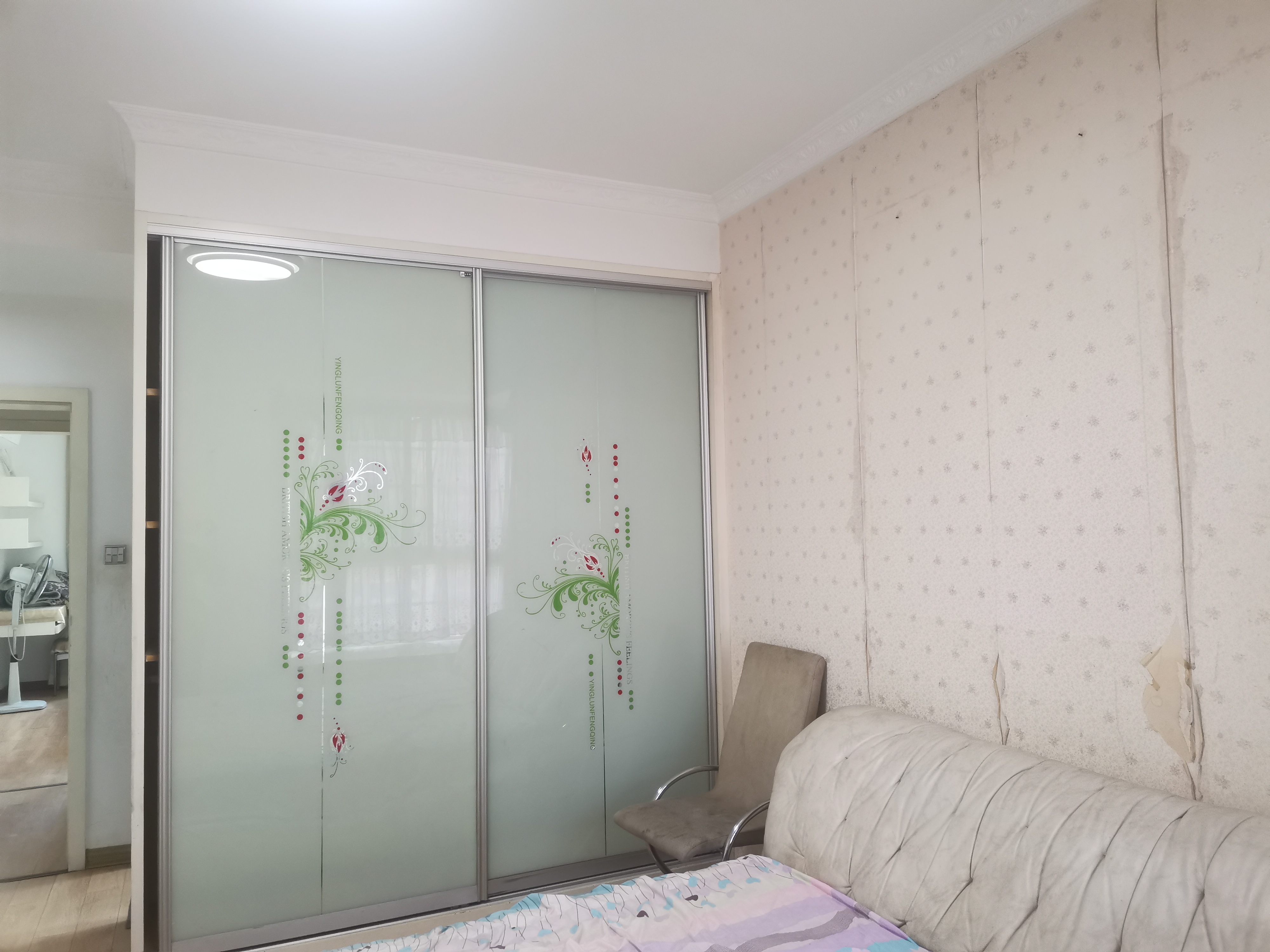 丹枫国际  3室2厅2卫   2000.00元/月室内图