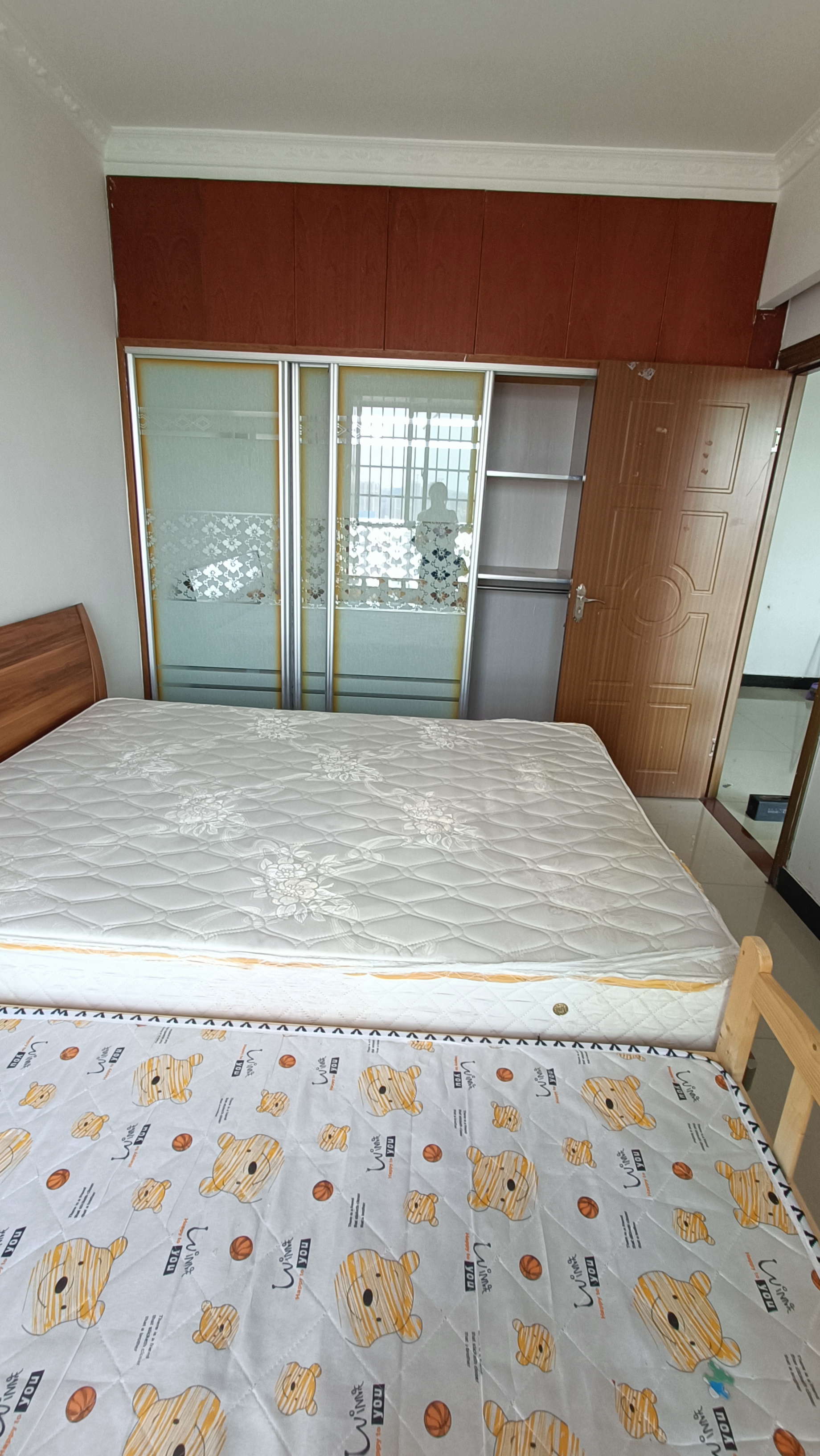 星海名都  2室1厅1卫   48.00万客厅