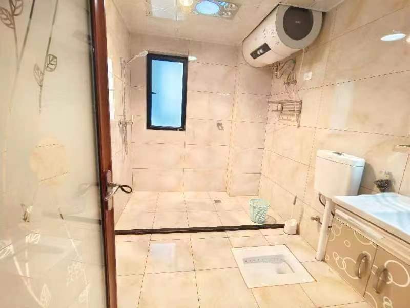 美的林城时代  4室2厅2卫   3800.00元/月室内图