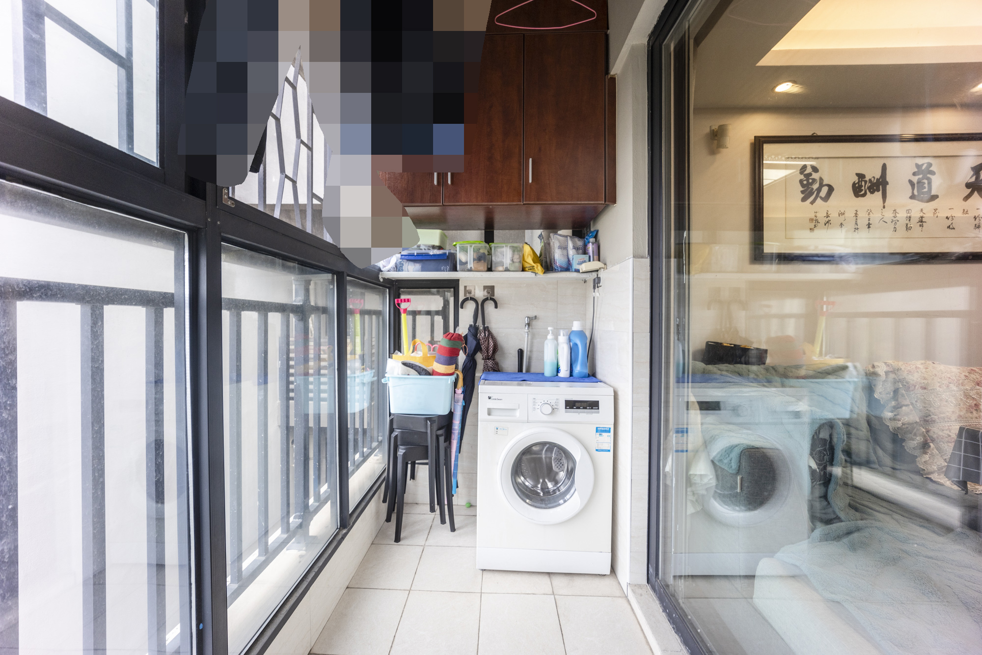 万科城  3室2厅2卫    100.0万阳台