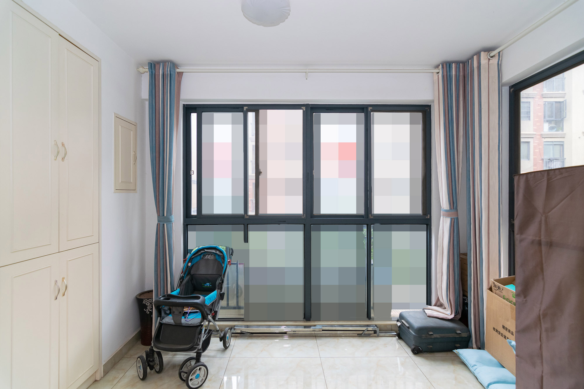 澳海澜庭 3室2厅2卫 85.0万 澳海澜庭 3室2厅2卫 85.0万阳台