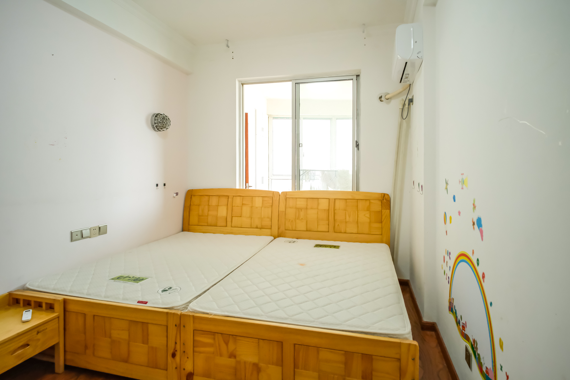 红树湾 3室2厅2卫 82.8万 红树湾 3室2厅2卫 82.8万卧室