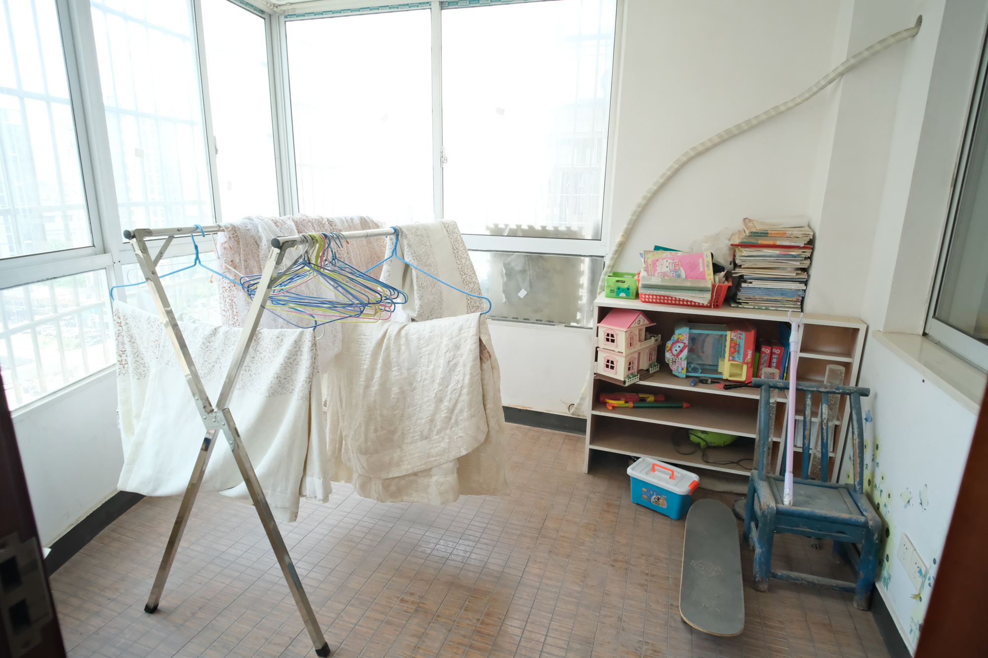 红树湾 3室2厅2卫 82.8万 红树湾 3室2厅2卫 82.8万阳台