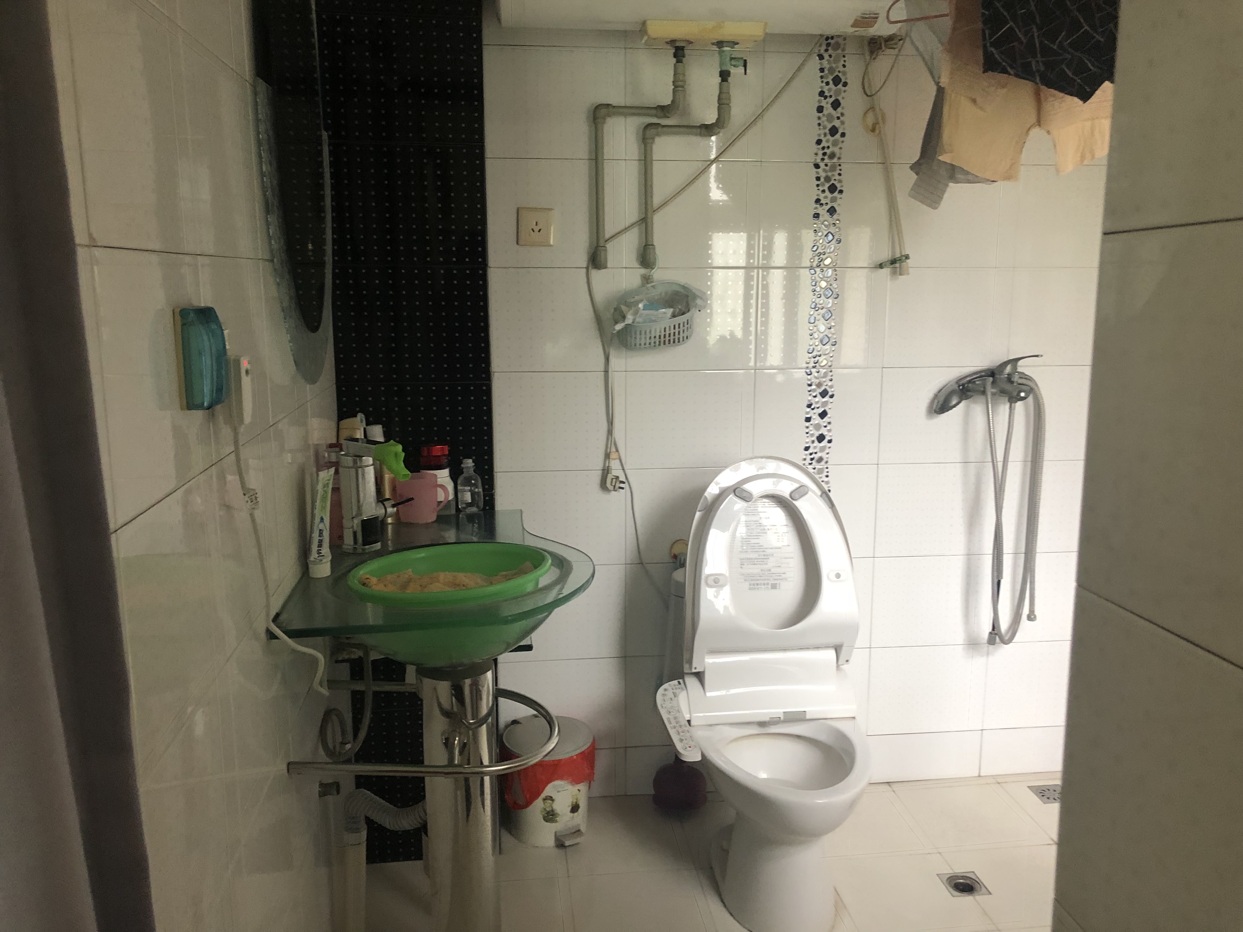 怡心花园 3室2厅2卫 69.8万 怡心花园 3室2厅2卫 69.8万室内图