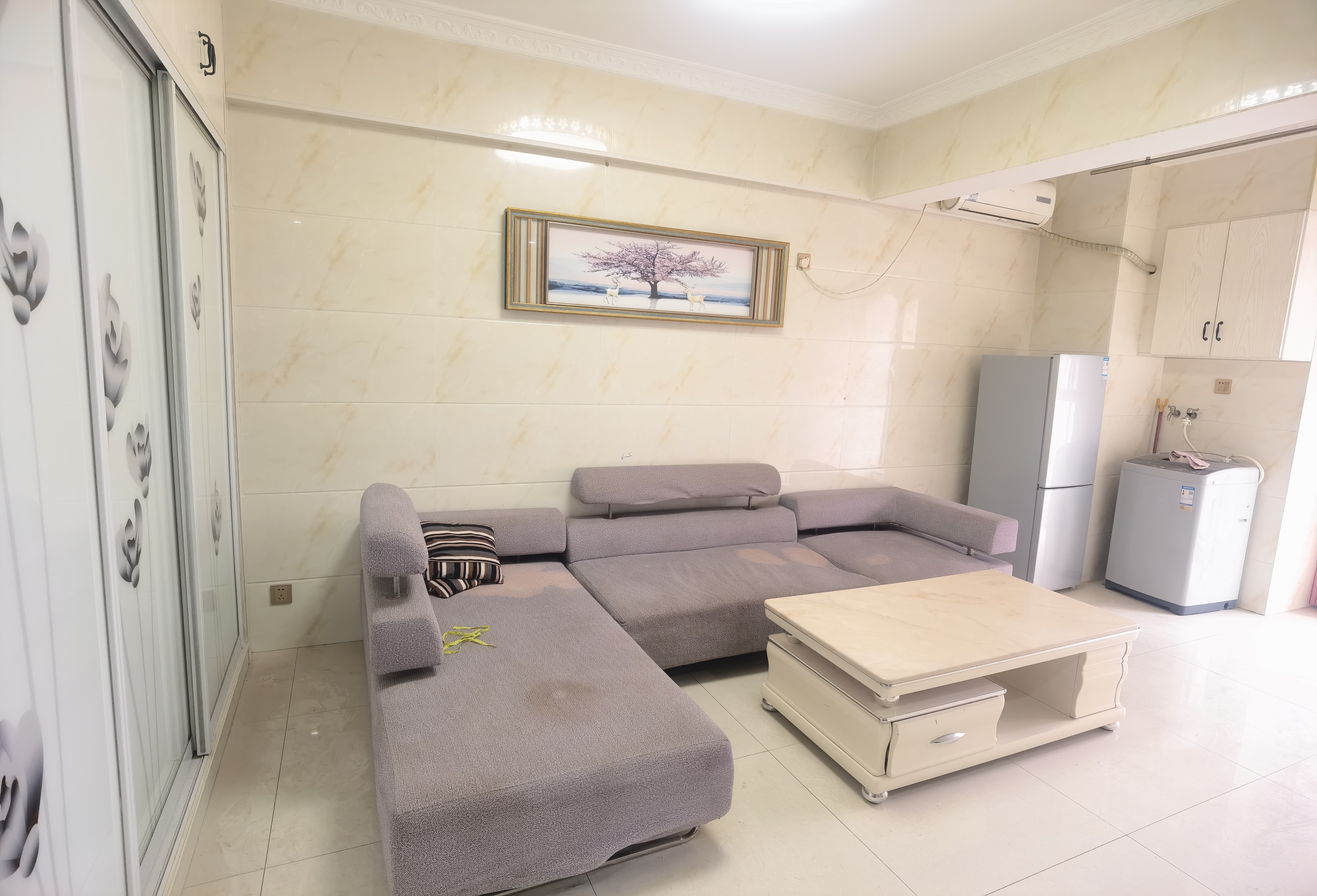 中建御山和苑 1室1厅1卫 45.60万 中建御山和苑 1室1厅1卫 45.60万室内图