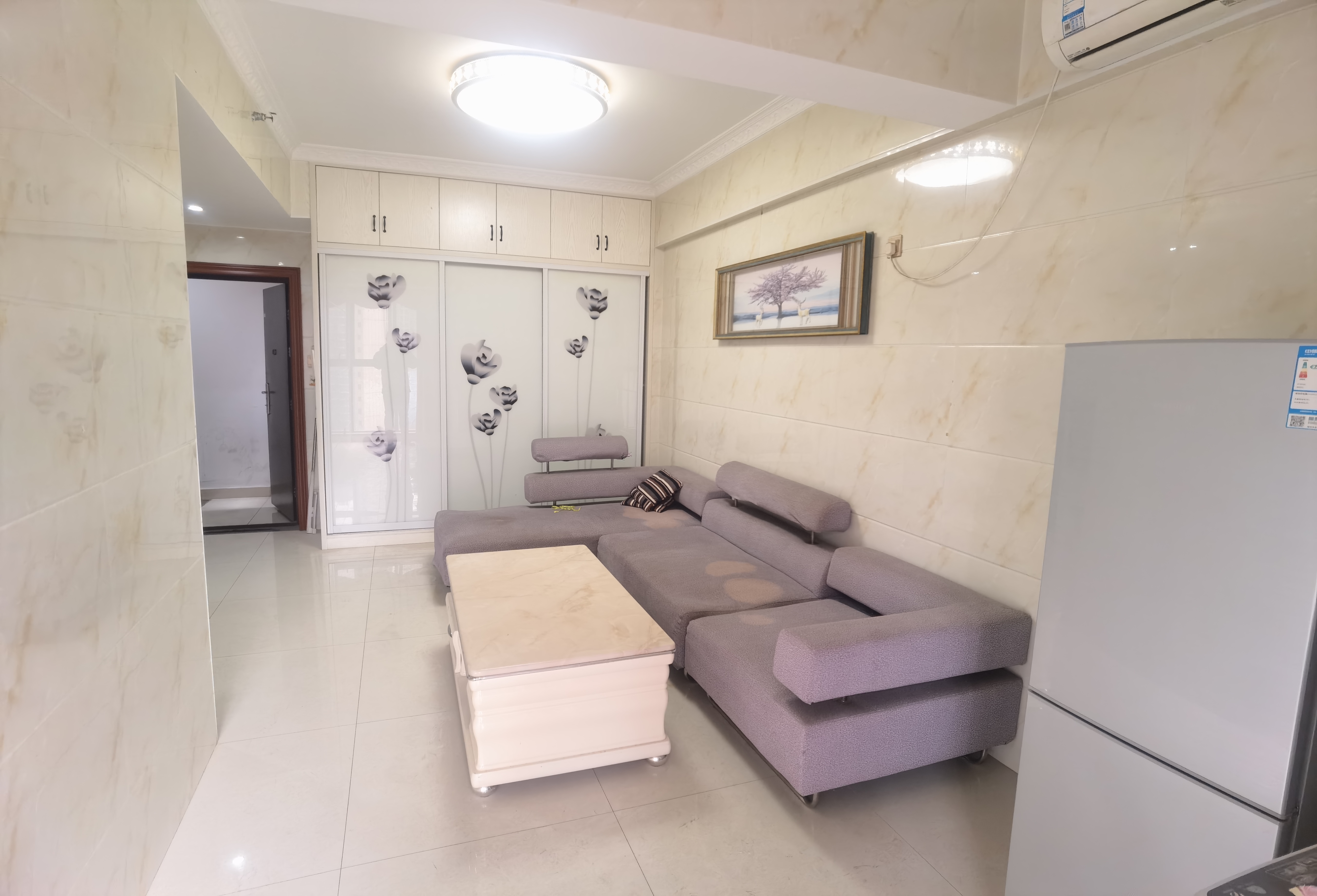 中建御山和苑 1室1厅1卫 45.60万 中建御山和苑 1室1厅1卫 45.60万室内图