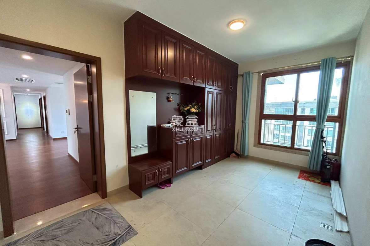 晋合湘水湾三期  3室2厅2卫    105.0万 晋合湘水湾三期  3室2厅2卫    105.0万室内图