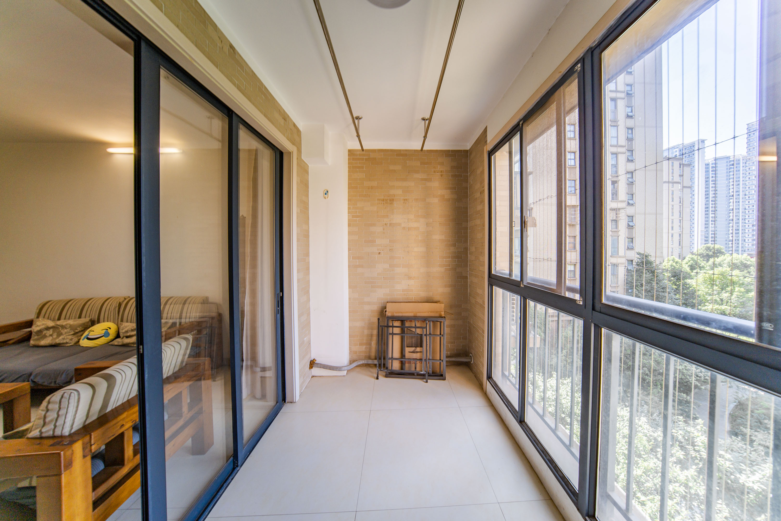 中建麓山和苑  3室2厅2卫   87.00万其他