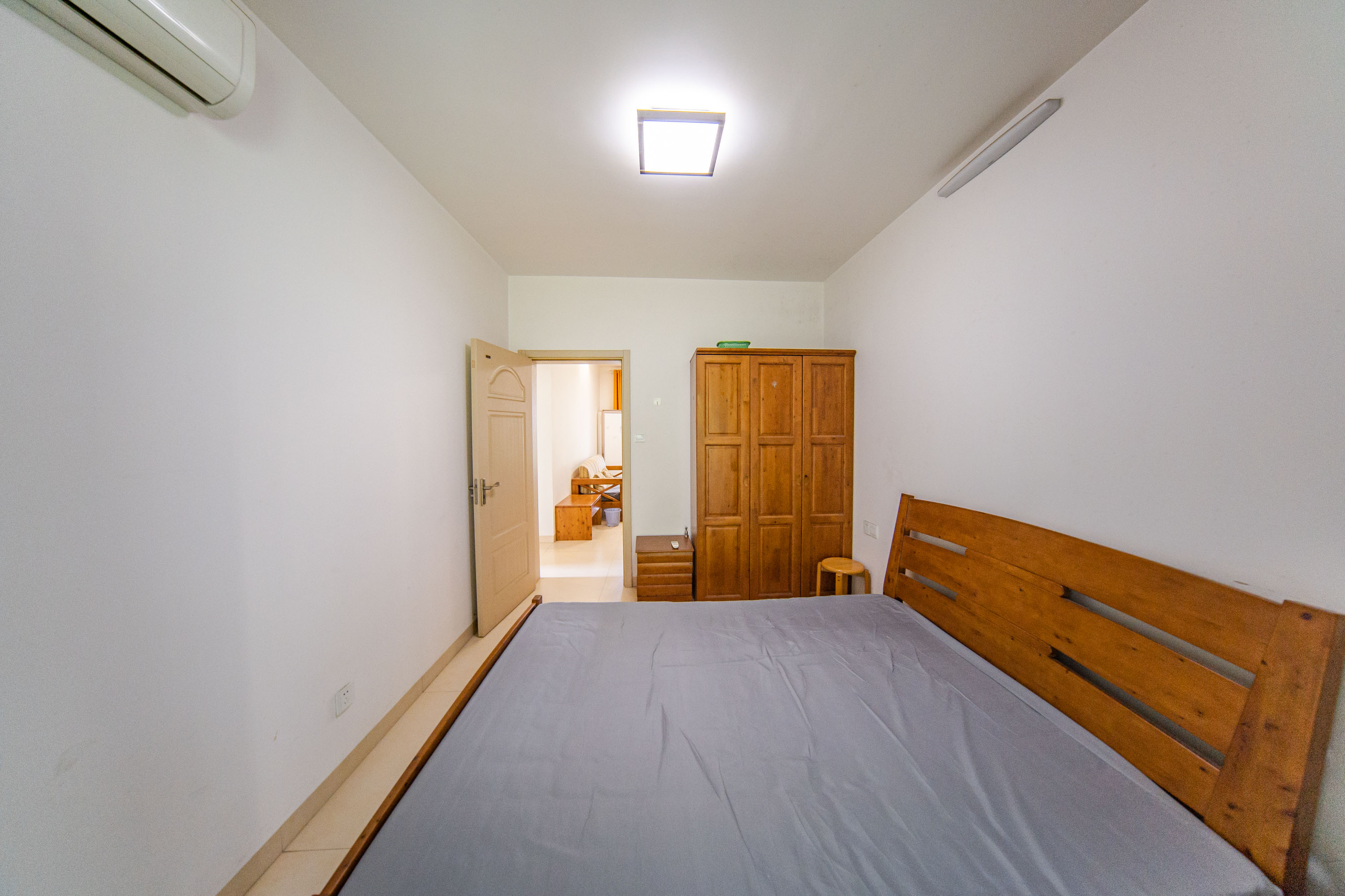 中建麓山和苑  3室2厅2卫   87.00万卧室