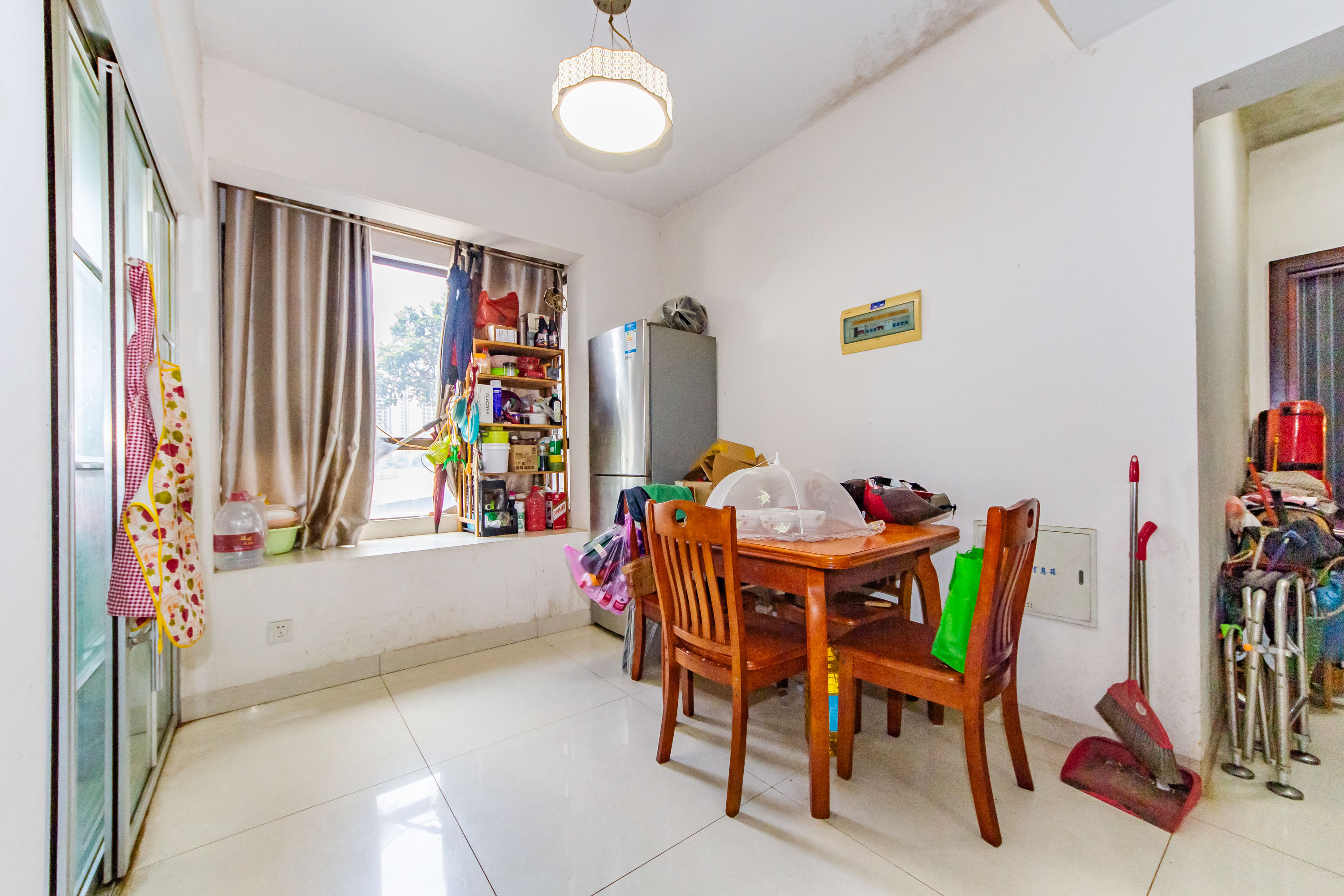 山语城二期  3室2厅1卫    59.0万 山语城二期  3室2厅1卫    59.0万客厅