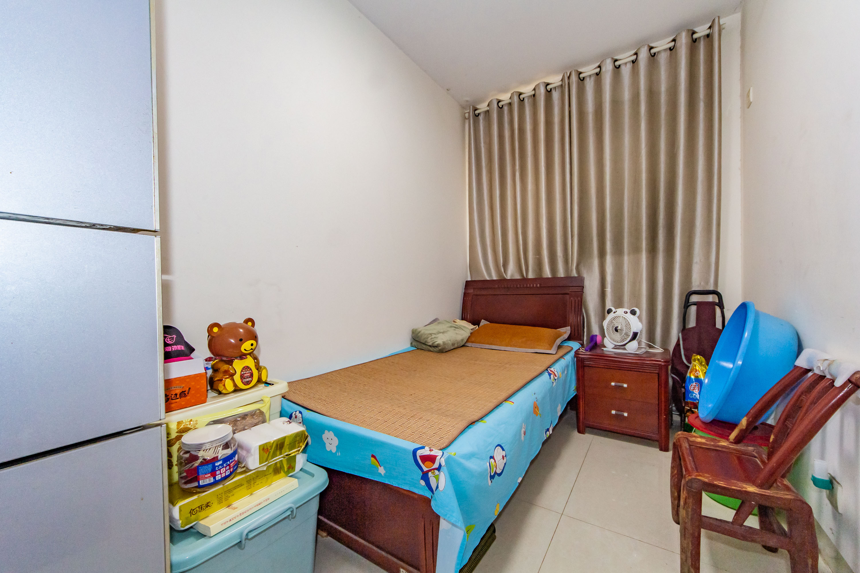 山语城二期  3室2厅1卫    59.0万 山语城二期  3室2厅1卫    59.0万卧室