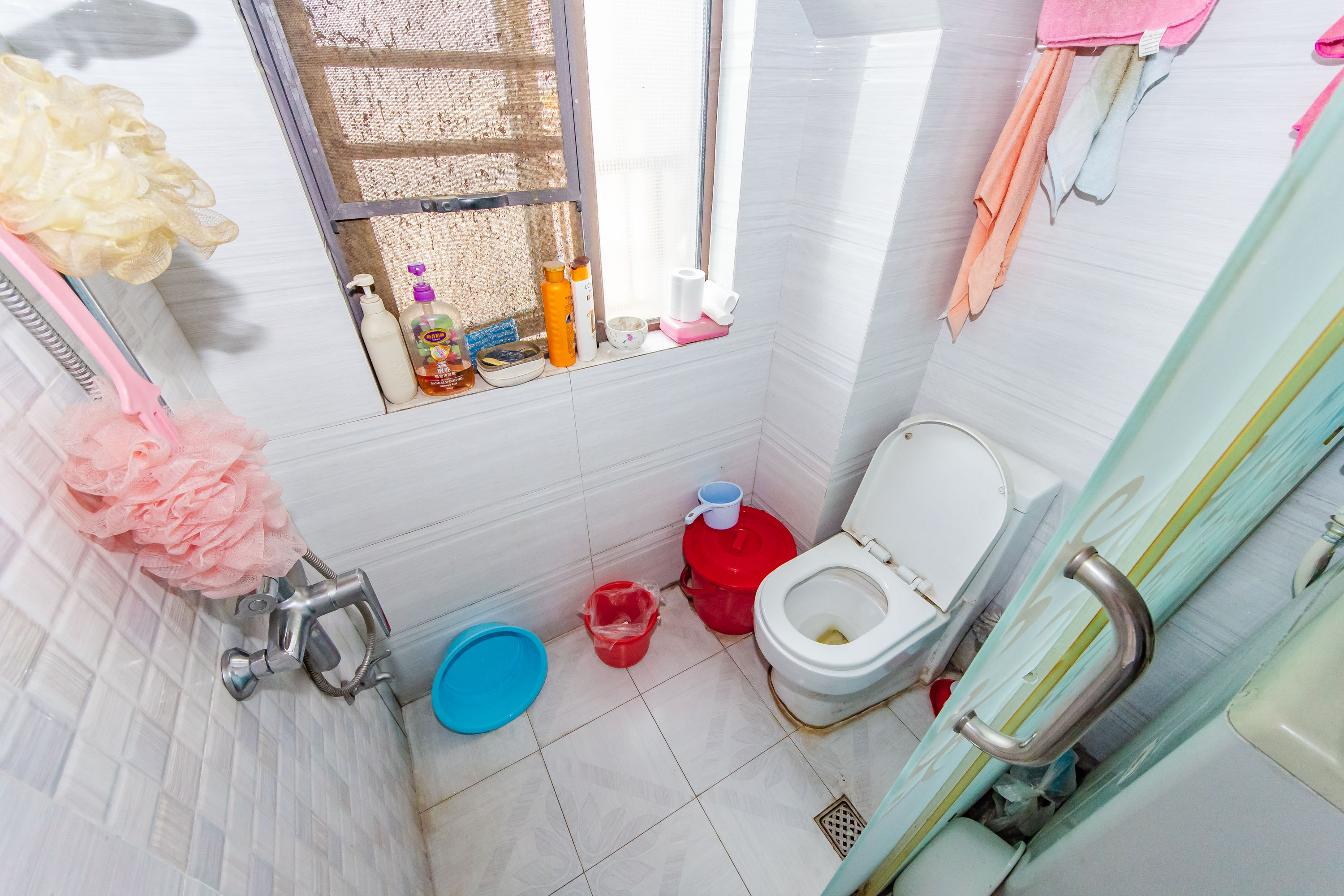 山语城二期  3室2厅1卫    59.0万 山语城二期  3室2厅1卫    59.0万卫生间