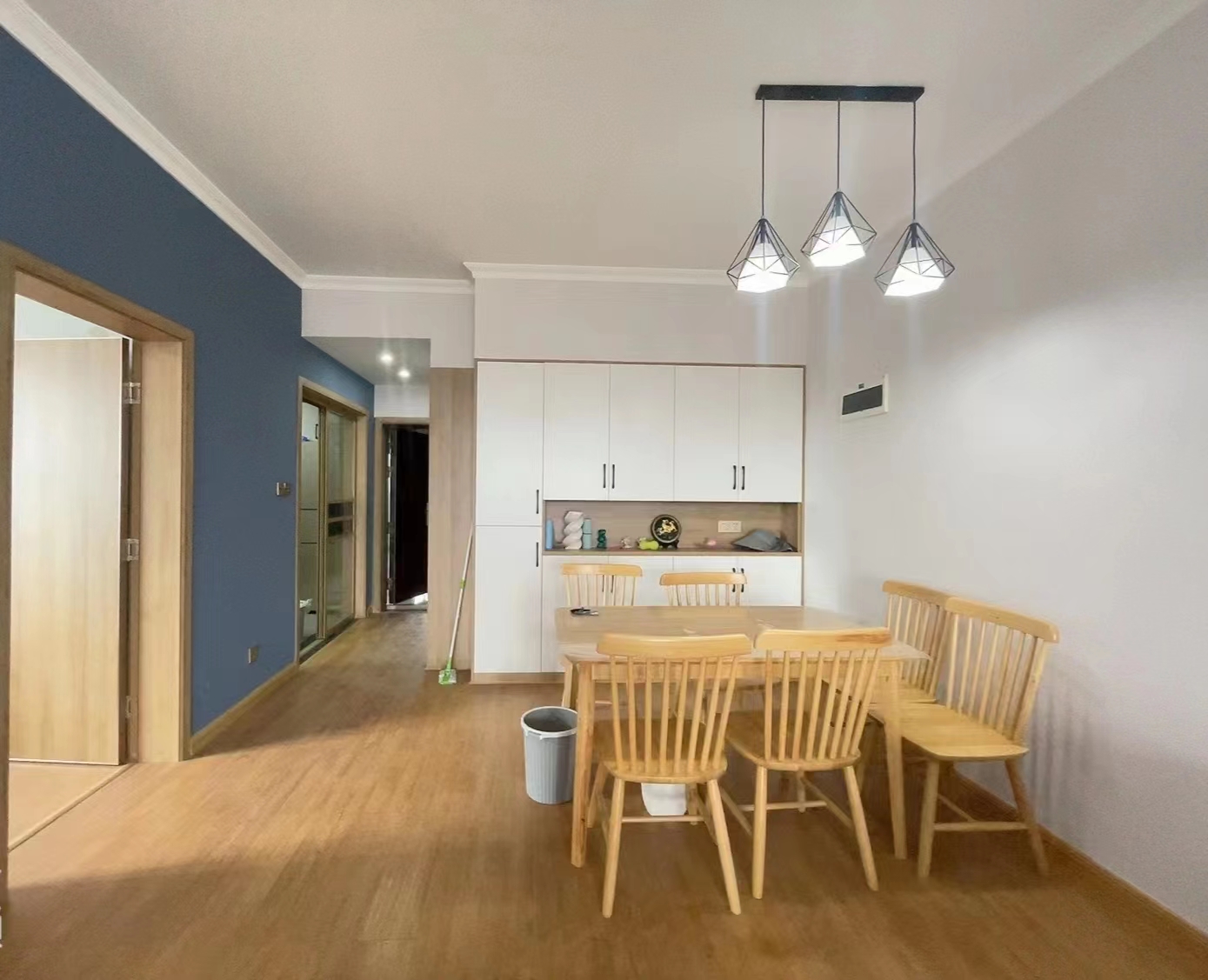 白金汉宫 2室2厅1卫 67.00万 白金汉宫 2室2厅1卫 67.00万室内图