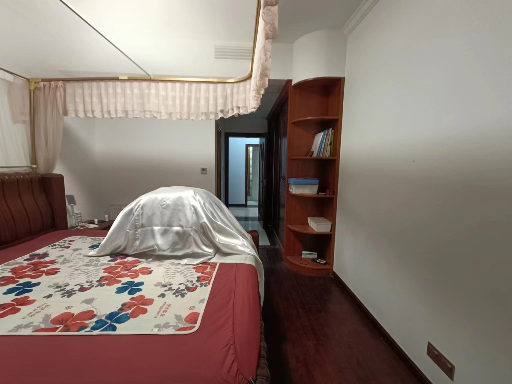 中泰财富湘江 4室2厅2卫 96.8万 中泰财富湘江 4室2厅2卫 96.8万室内图