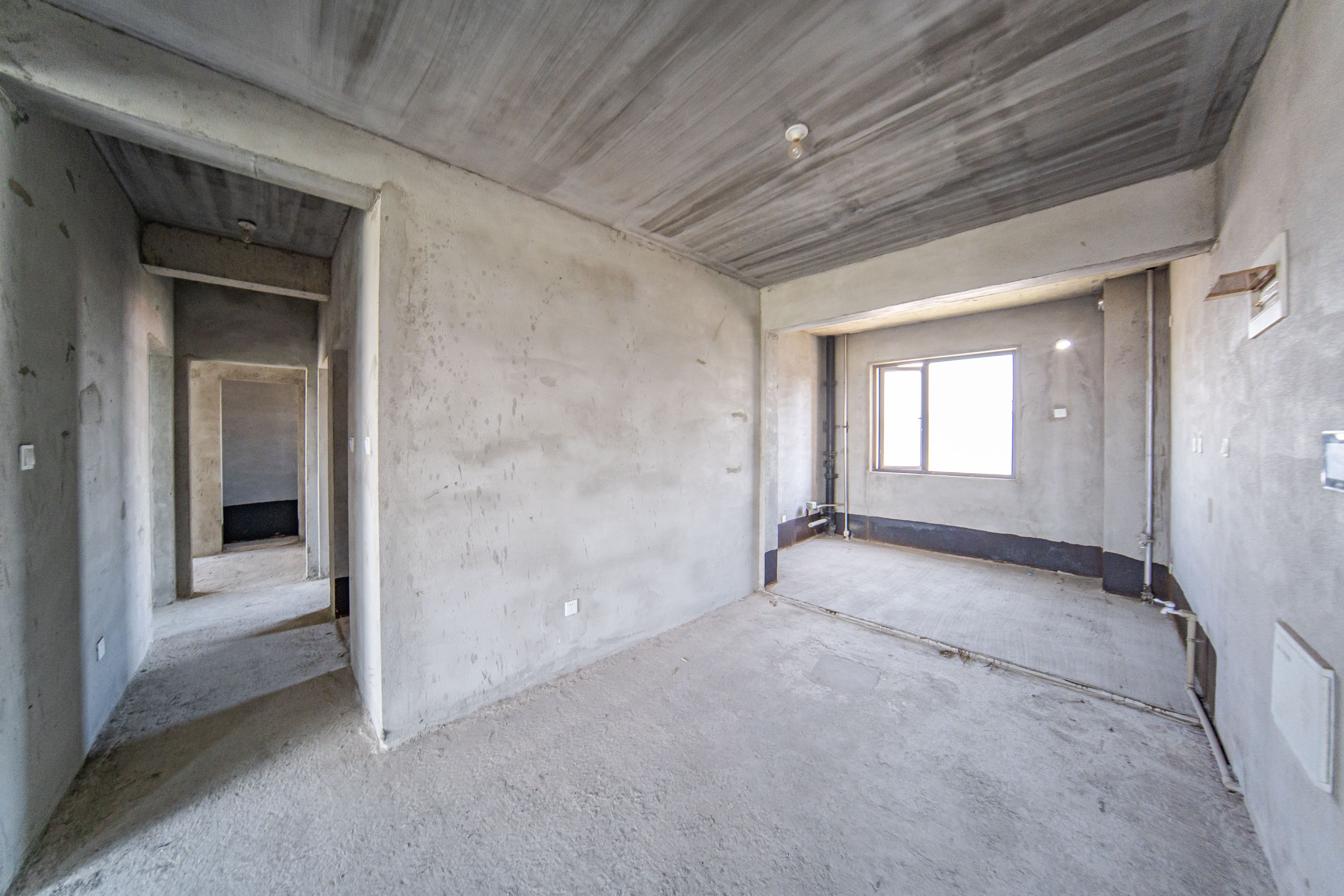 中国铁建洋湖苑  4室2厅2卫   158.90万客厅