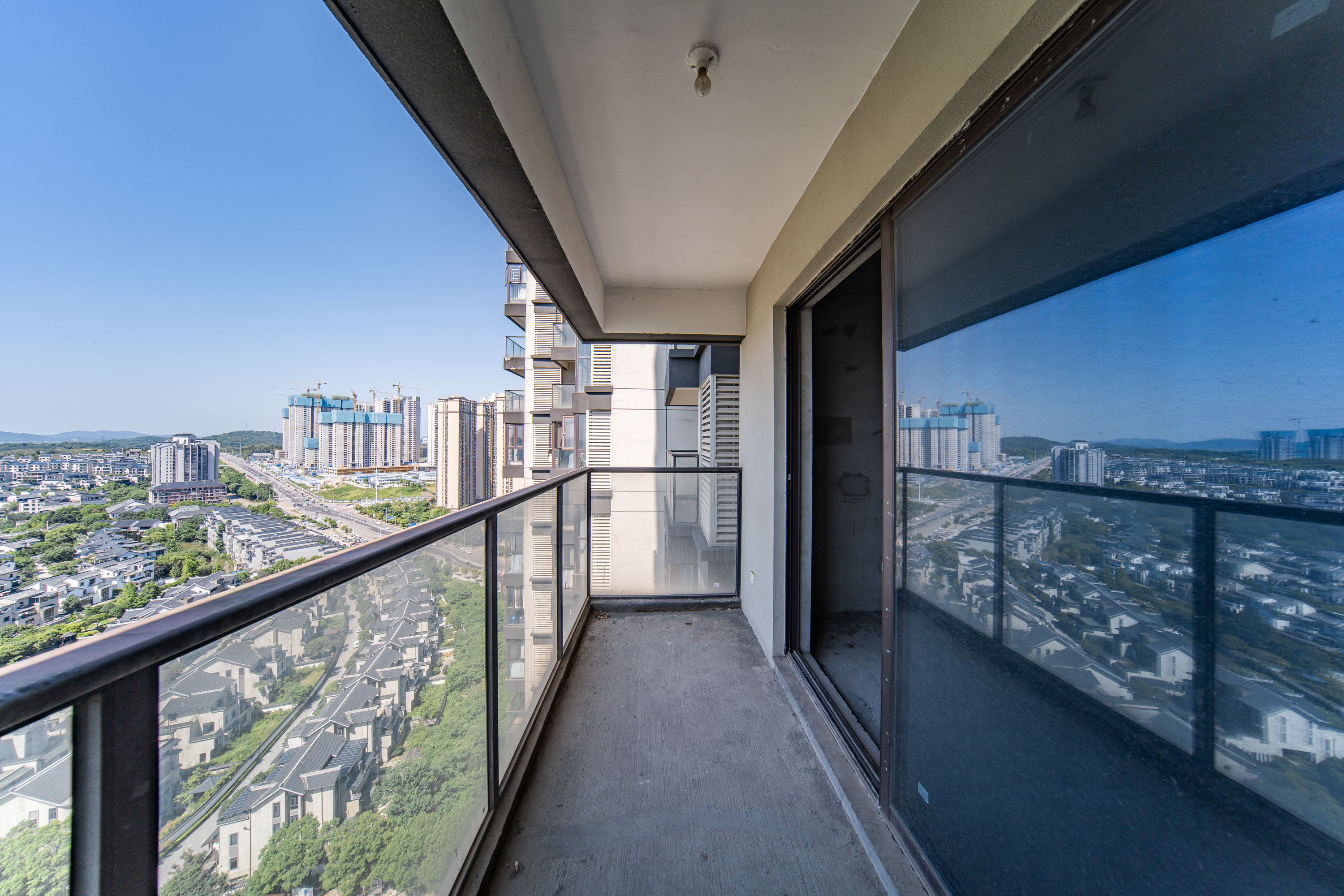 中国铁建洋湖苑  4室2厅2卫   158.90万其他
