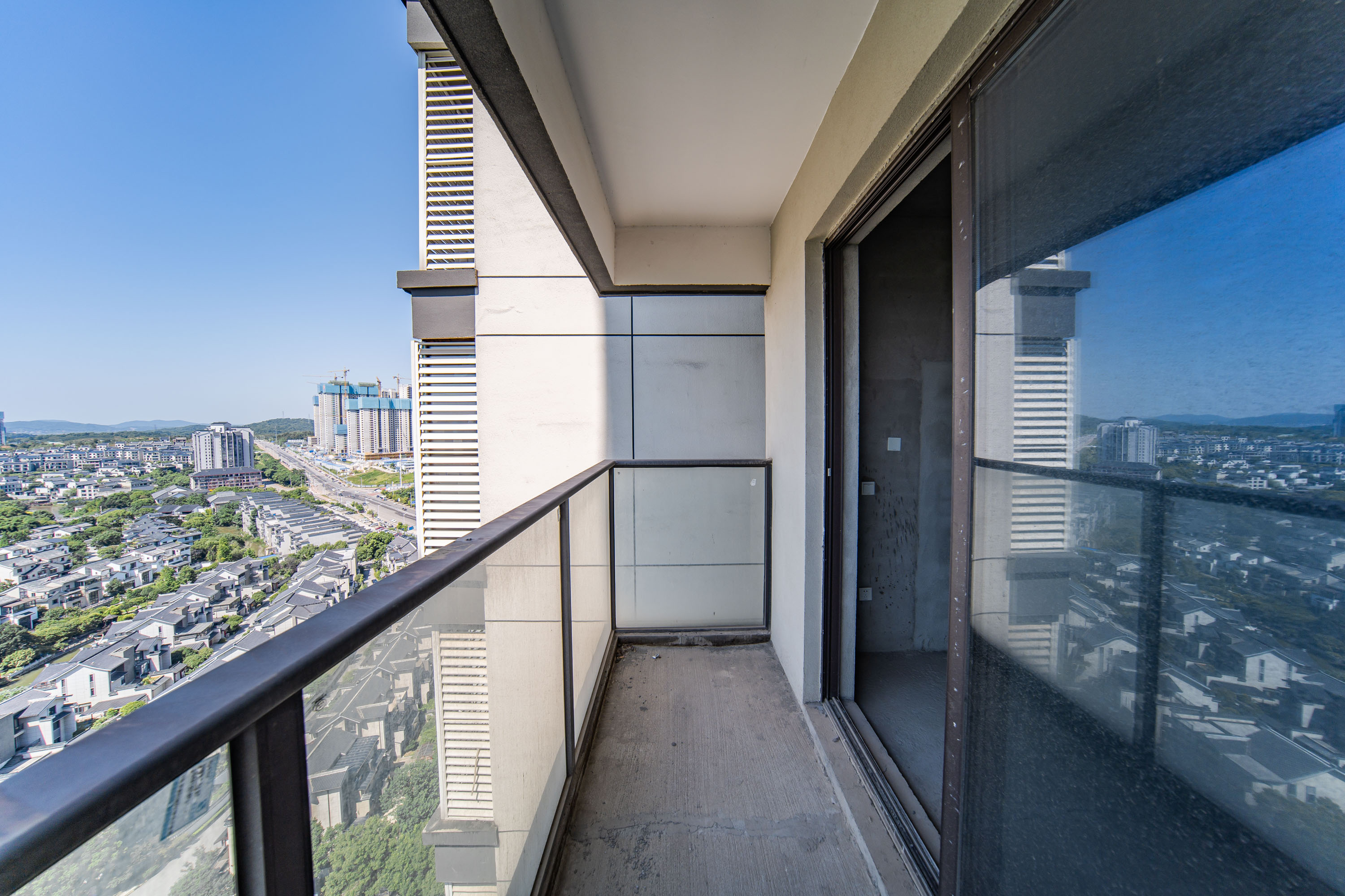 中国铁建洋湖苑  4室2厅2卫   158.90万其他