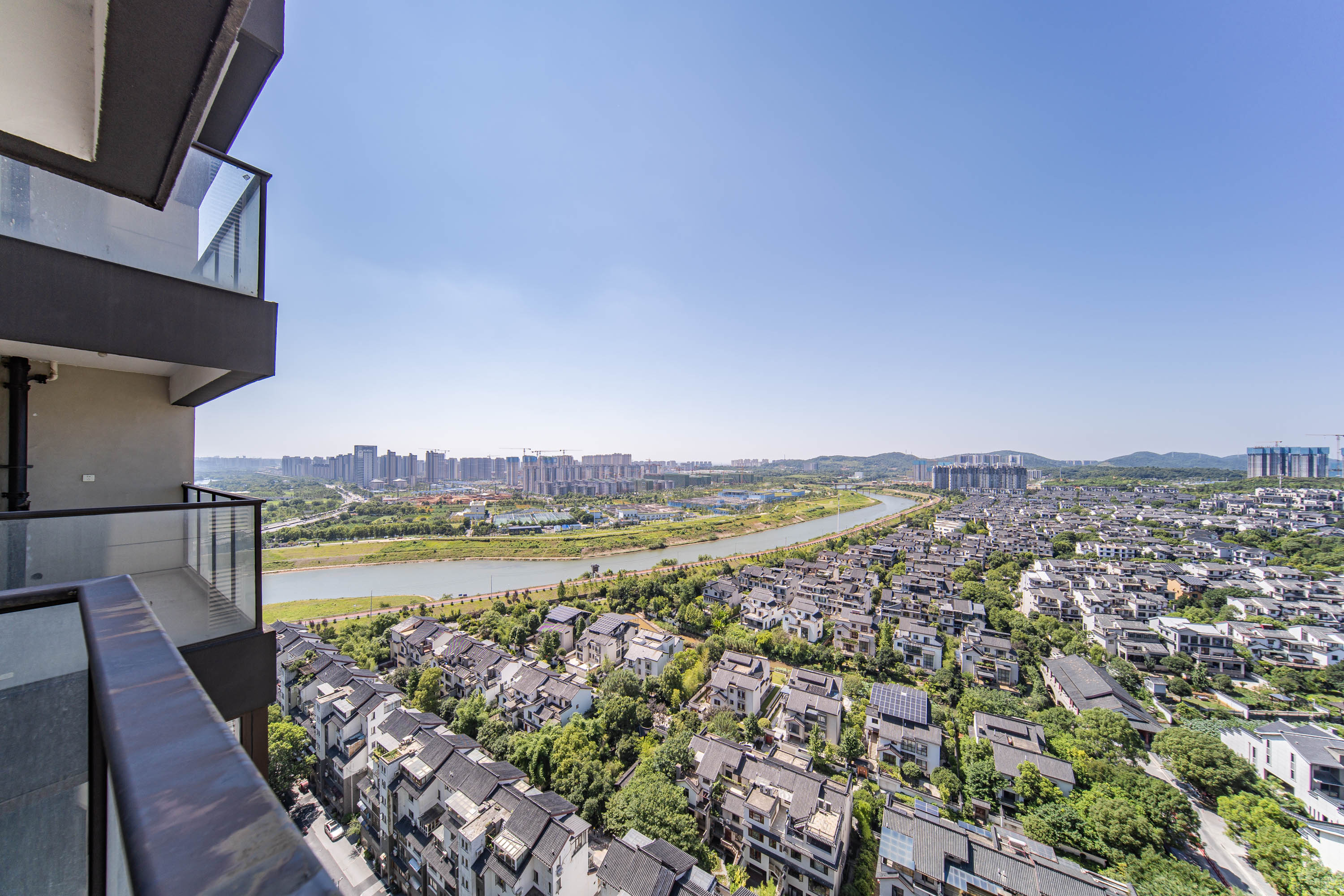 中国铁建洋湖苑  4室2厅2卫   158.90万其他