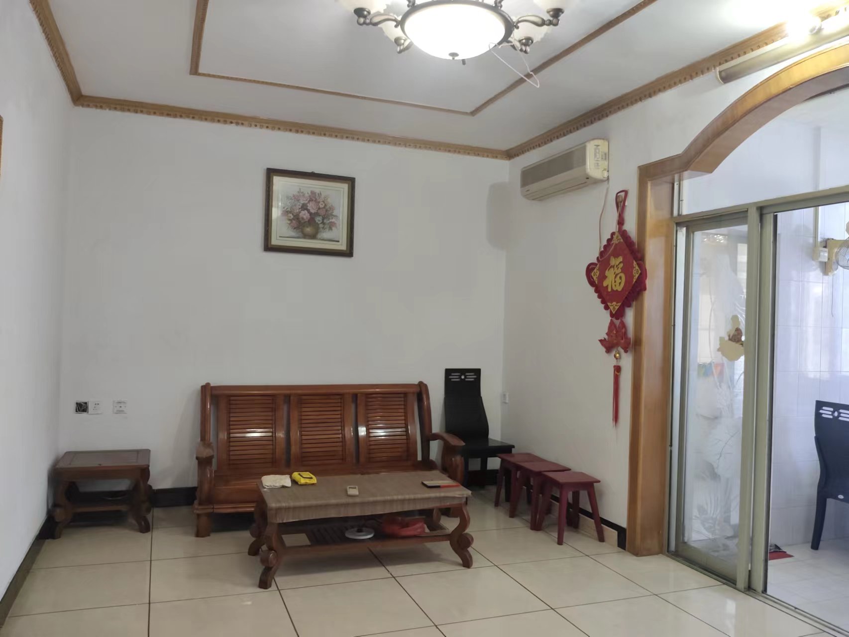 建设村 2室1厅1卫 35.0万 建设村 2室1厅1卫 35.0万室内图