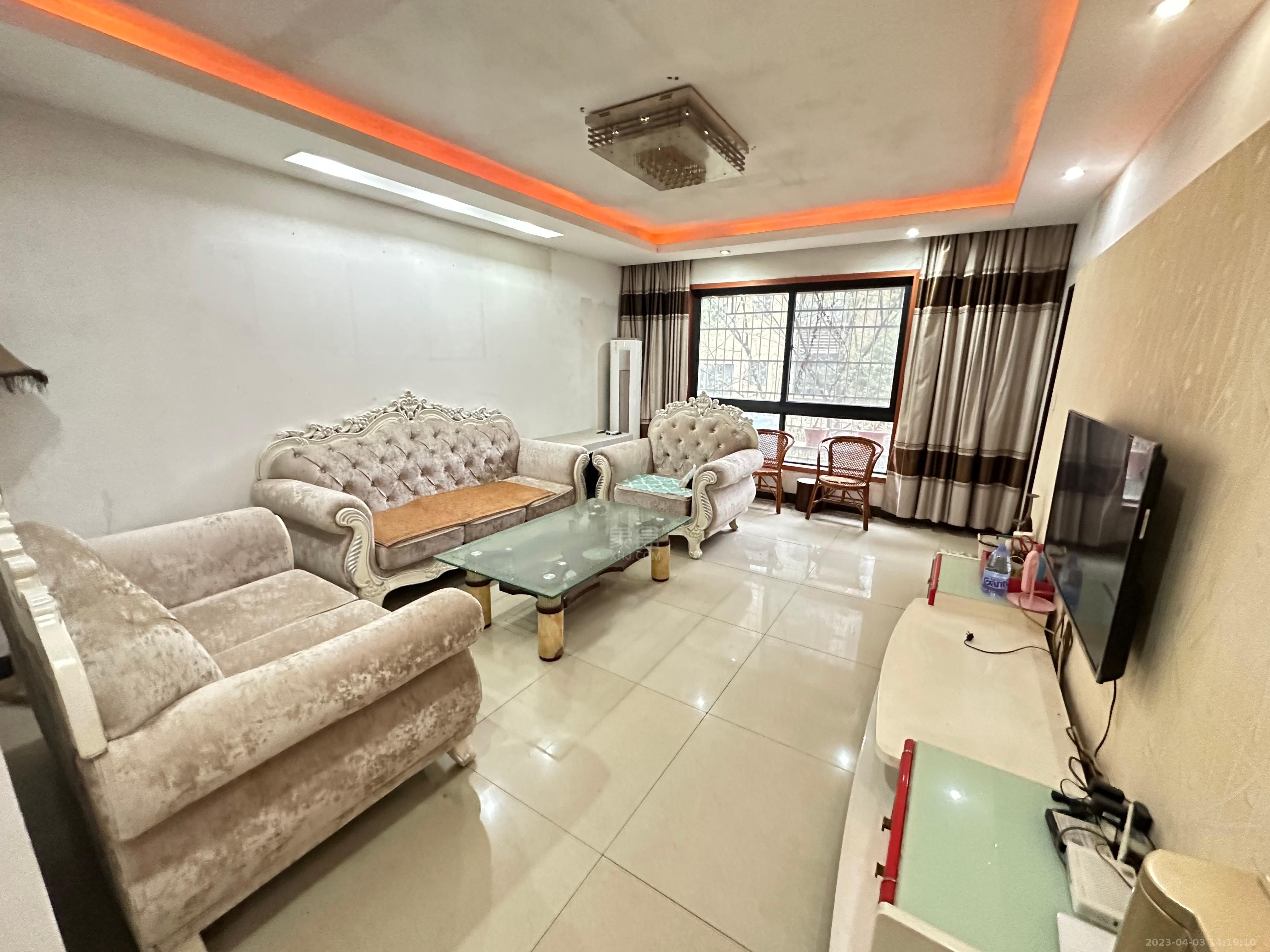 紫苑江岸 3室2厅2卫 45.0万 紫苑江岸 3室2厅2卫 45.0万室内图