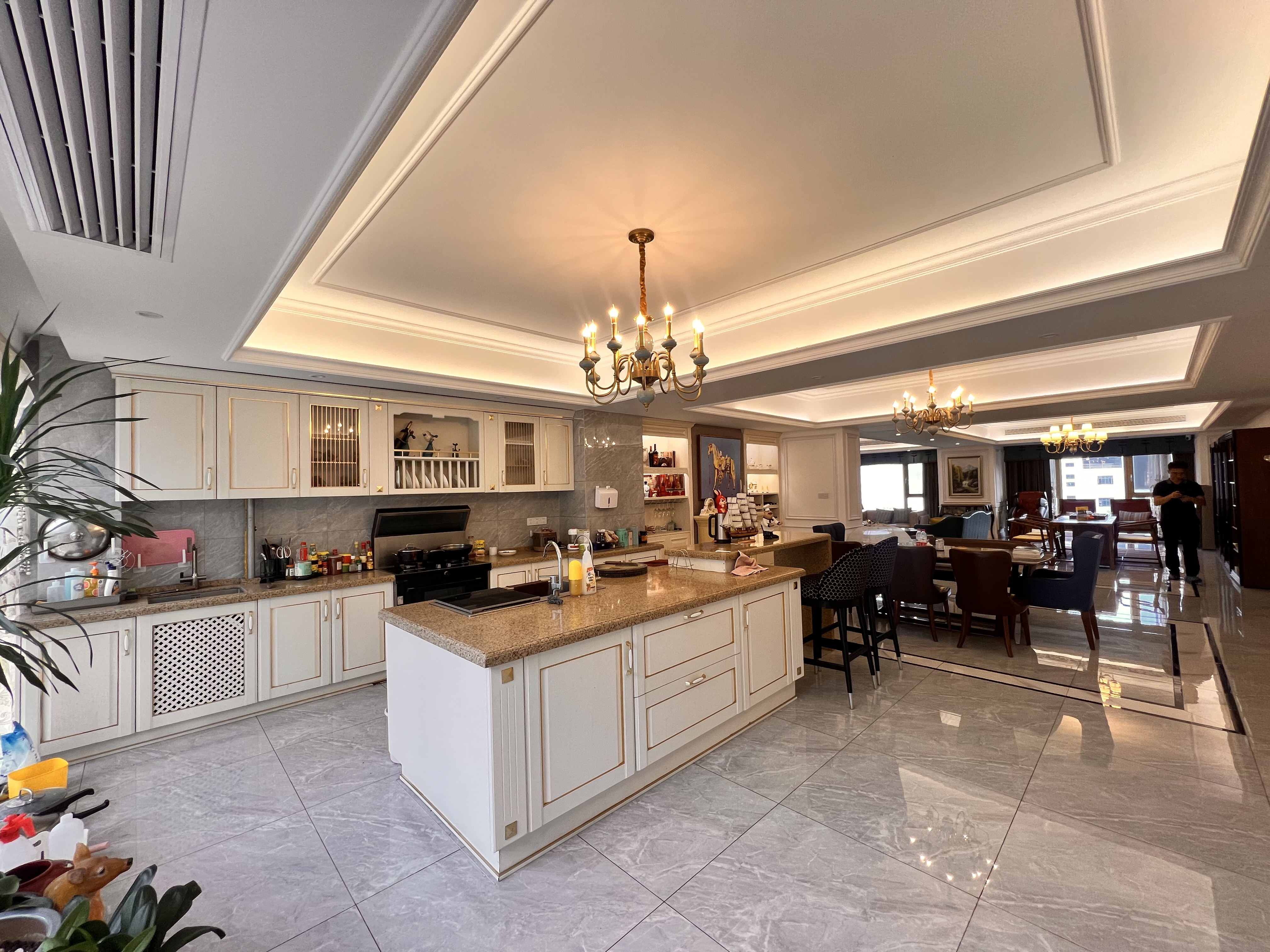 奥园养生城 4室2厅2卫 249.8万 奥园养生城 4室2厅2卫 249.8万室内图