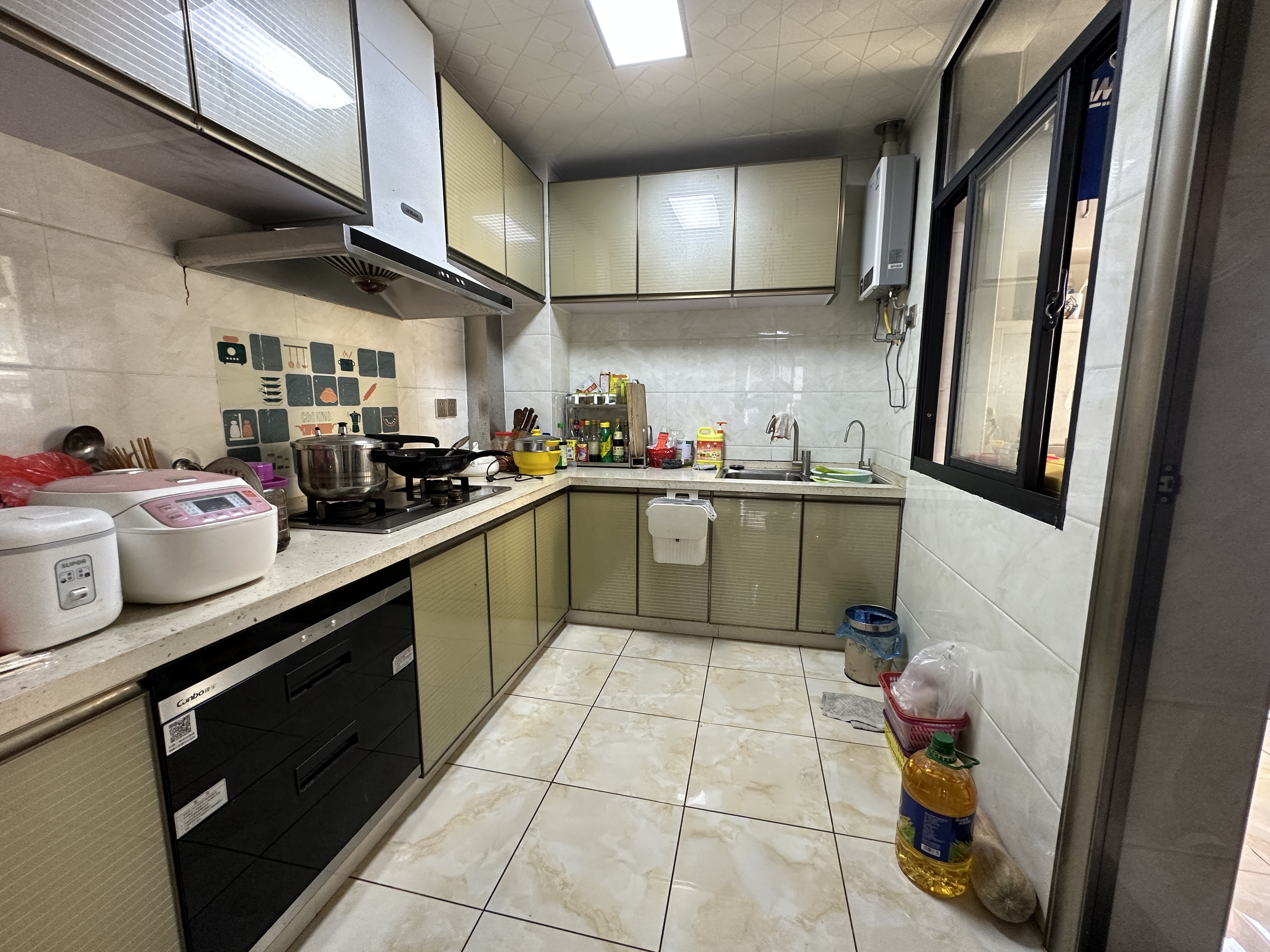 奥园广场 4室2厅2卫 85.8万 奥园广场 4室2厅2卫 85.8万室内图