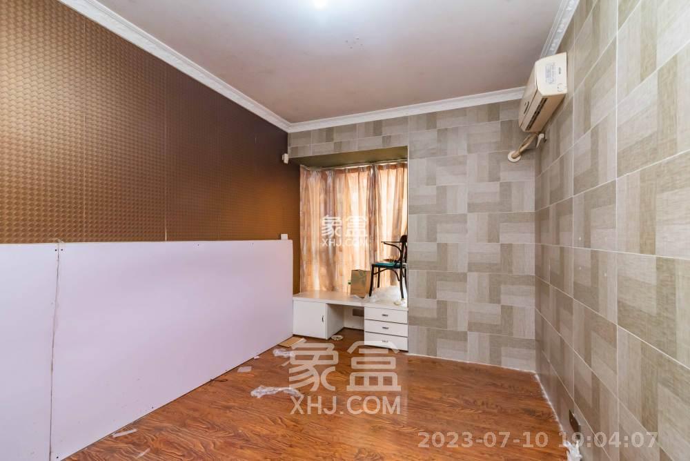 藏珑湖上国际花园 3室2厅2卫 4800.00元/月 藏珑湖上国际花园 3室2厅2卫 4800.00元/月室内图