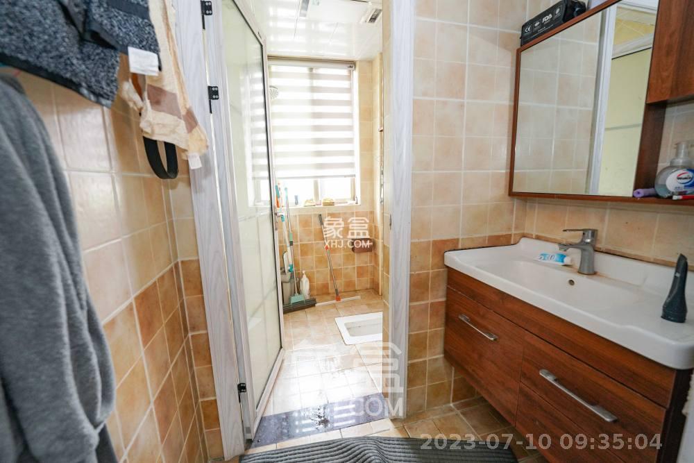 南郡明珠  6室2厅1卫    2100.0元/月 南郡明珠  6室2厅1卫    2100.0元/月室内图