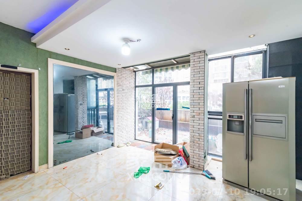 藏珑湖上国际花园 3室2厅2卫 4800.00元/月 藏珑湖上国际花园 3室2厅2卫 4800.00元/月室内图