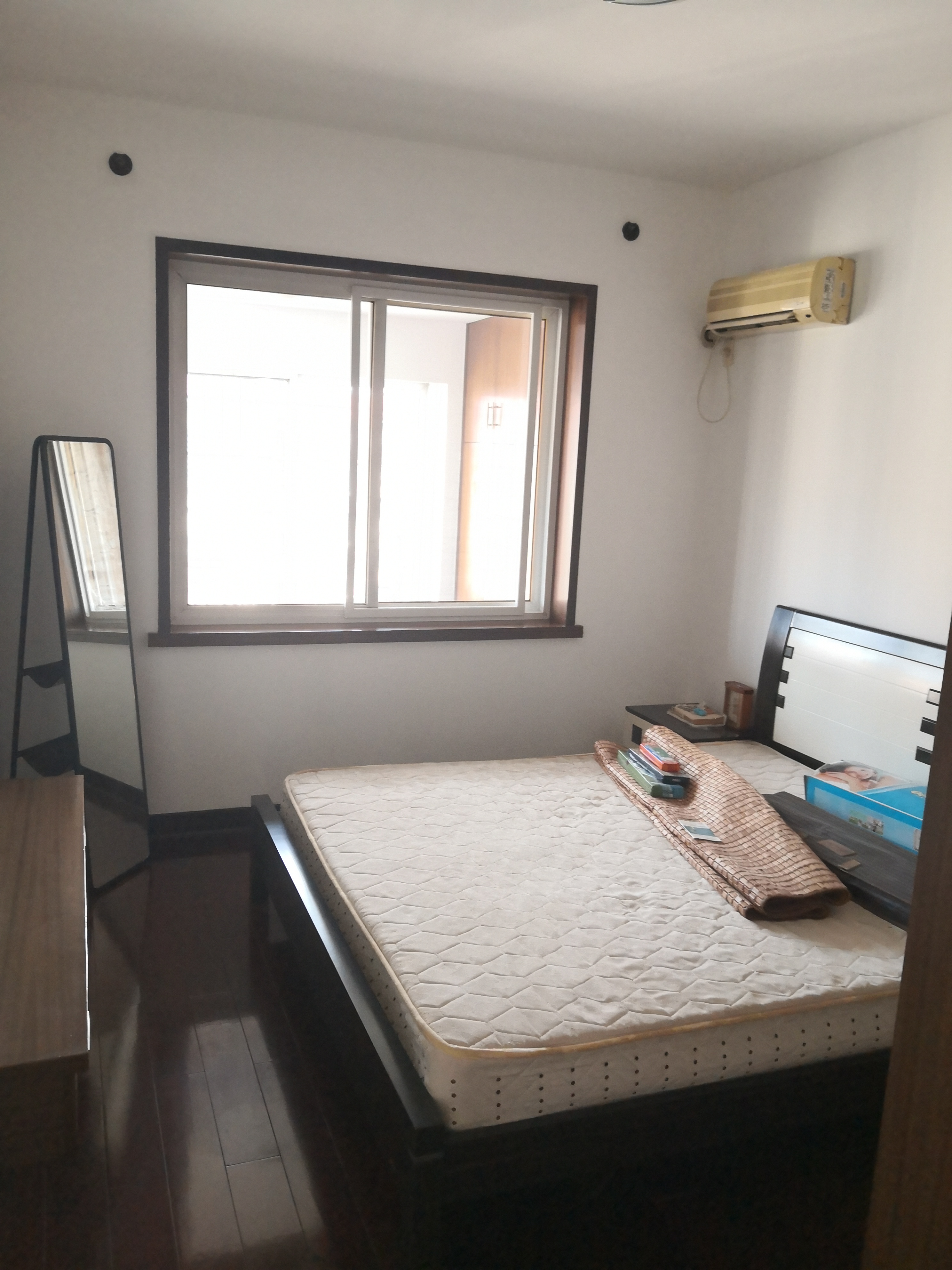 禾花园 3室2厅1卫 40.80万 禾花园 3室2厅1卫 40.80万客厅