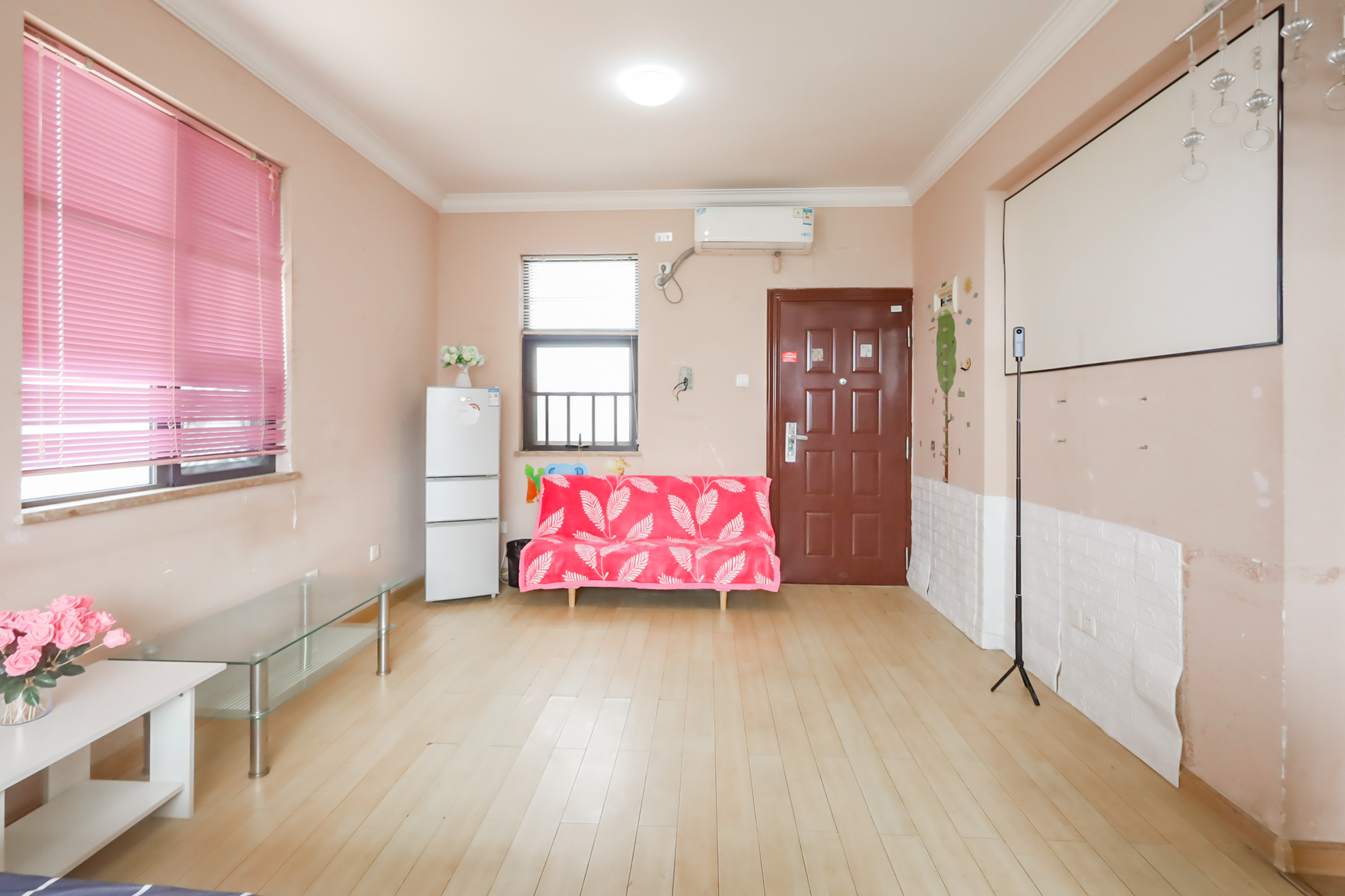 旭辉藏郡(藏郡、旭湘华府) 1室1厅1卫 35.0万 旭辉藏郡(藏郡、旭湘华府) 1室1厅1卫 35.0万客厅