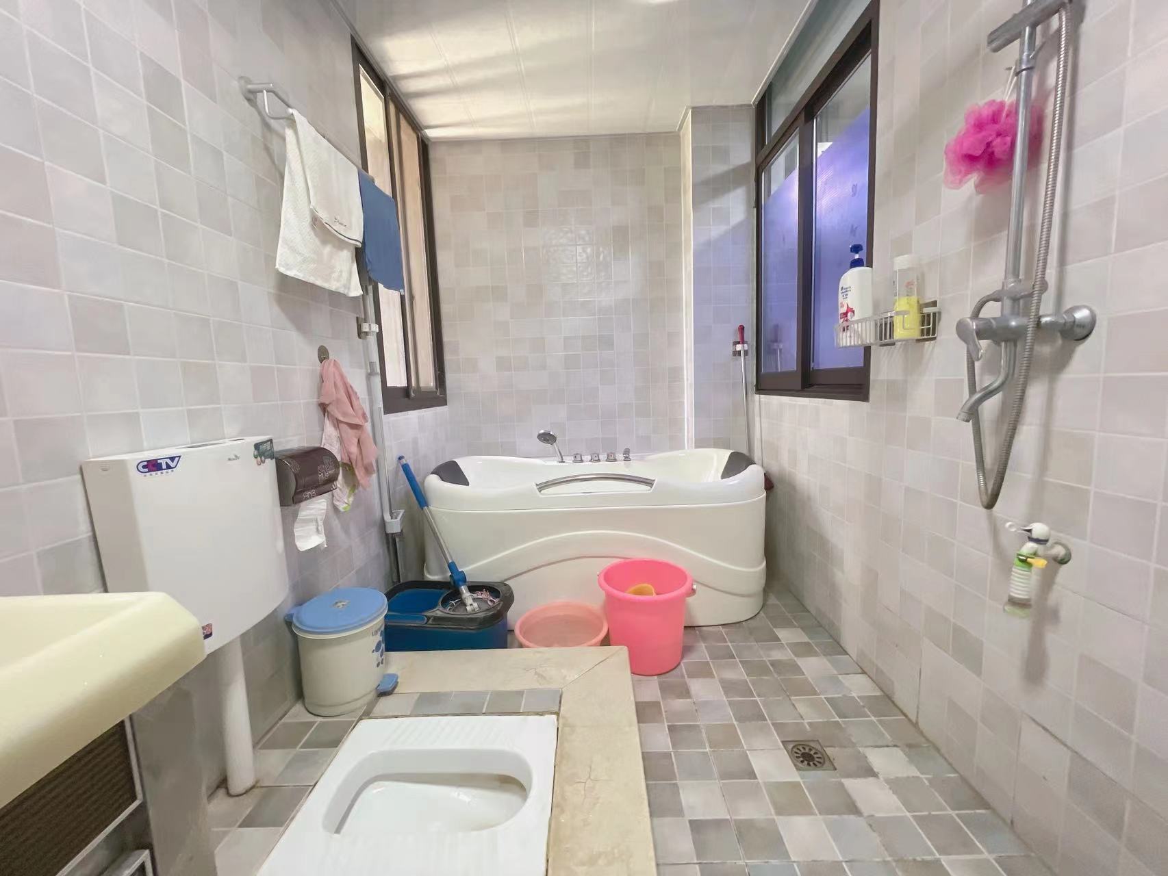 中欧昆仑首府 2室2厅1卫 61.8万 中欧昆仑首府 2室2厅1卫 61.8万室内图