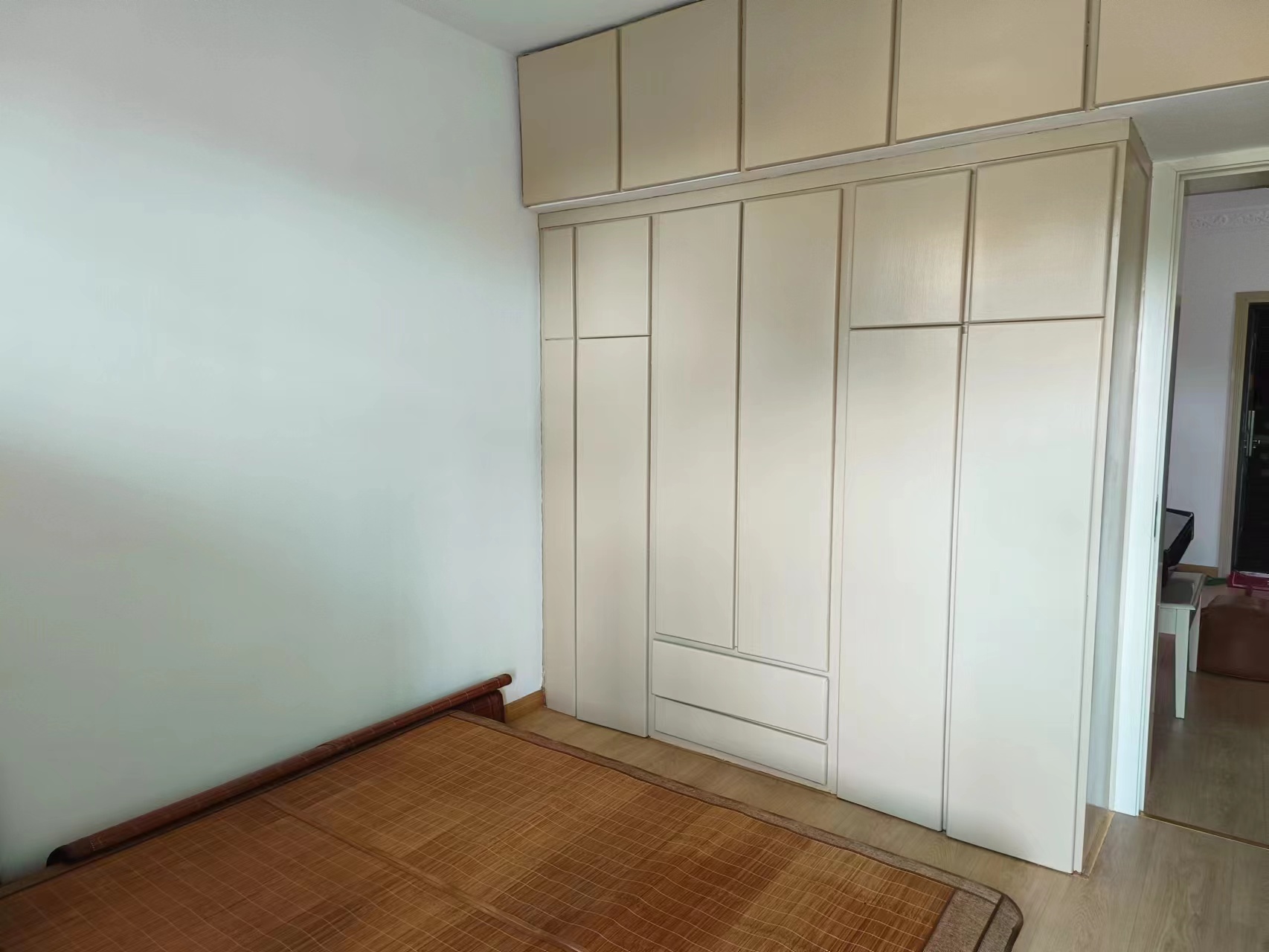 煤机厂  2室1厅1卫   25.80万客厅