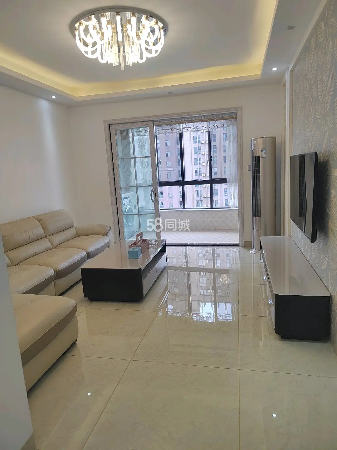 天伦国际 2室2厅1卫 2600.00元/月 天伦国际 2室2厅1卫 2600.00元/月室内图