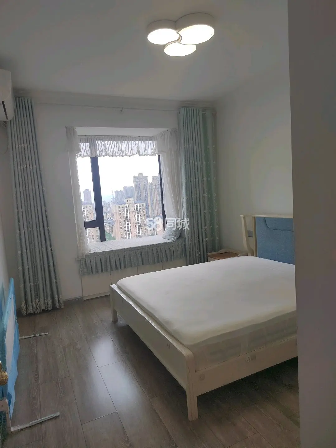 天伦国际 2室2厅1卫 2600.00元/月 天伦国际 2室2厅1卫 2600.00元/月室内图