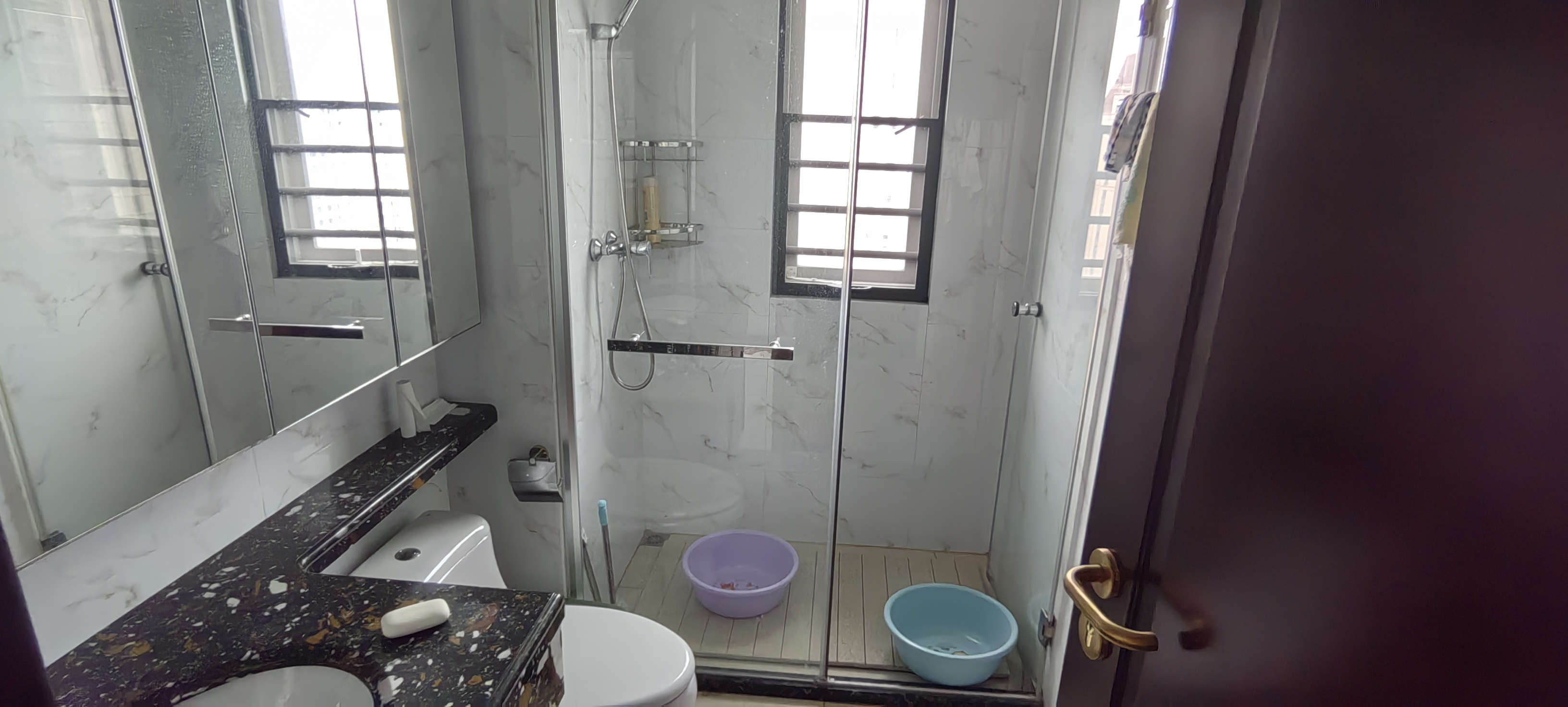恒大南湖半岛  3室2厅2卫   2600.00元/月室内图