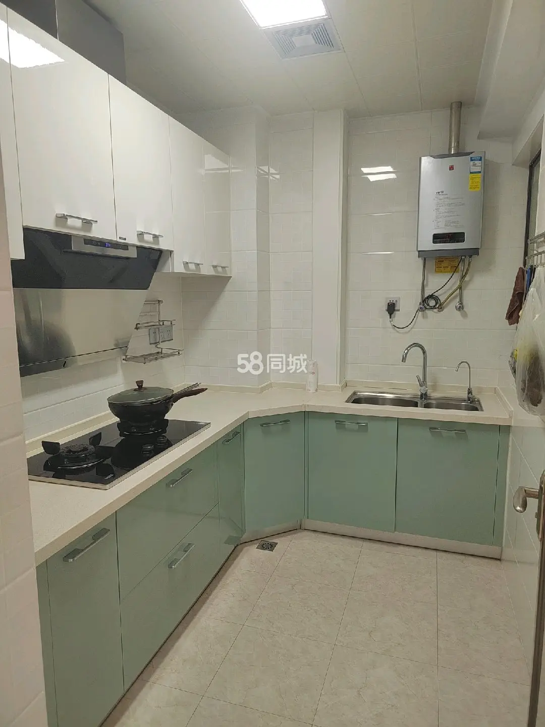 天伦国际 2室2厅1卫 2600.00元/月 天伦国际 2室2厅1卫 2600.00元/月室内图