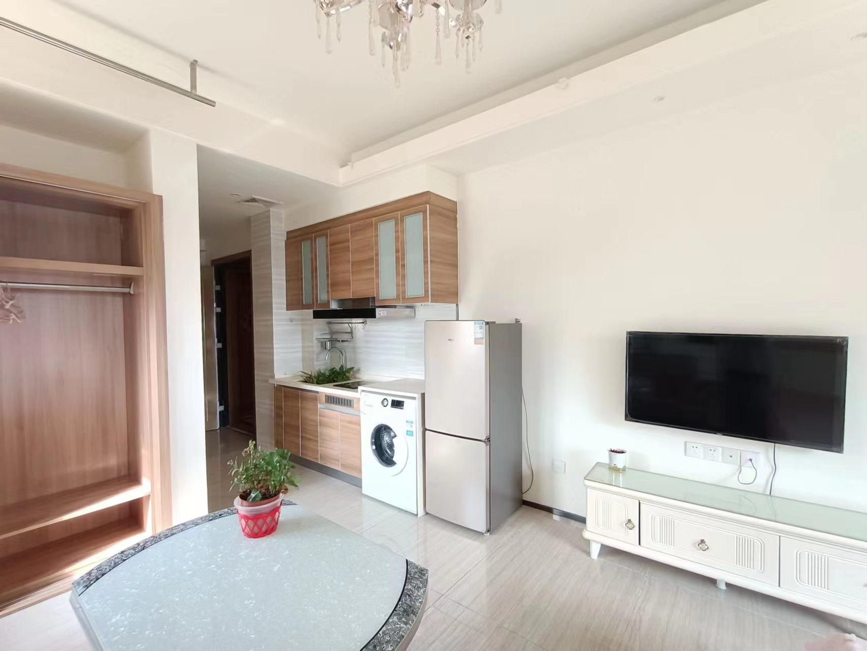 恒大华府  1室1厅1卫   1500.00元/月室内图
